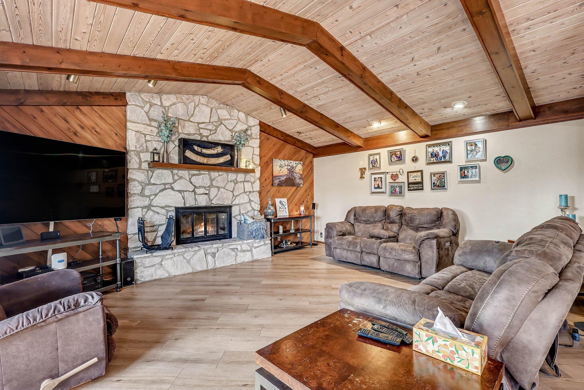 1437 Brookwood Drive Norton Shores MI 49441