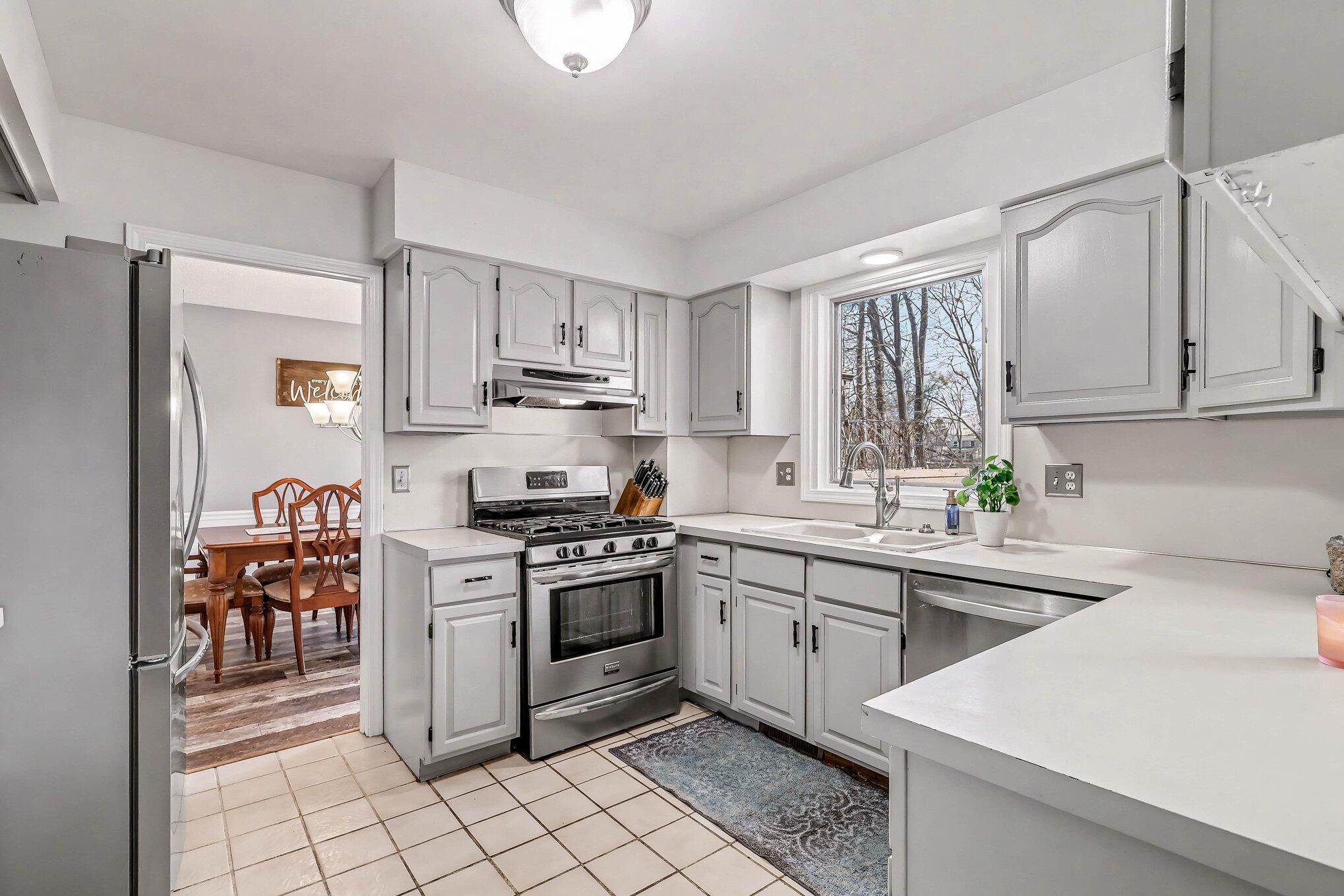 1437 Brookwood Drive Norton Shores MI 49441