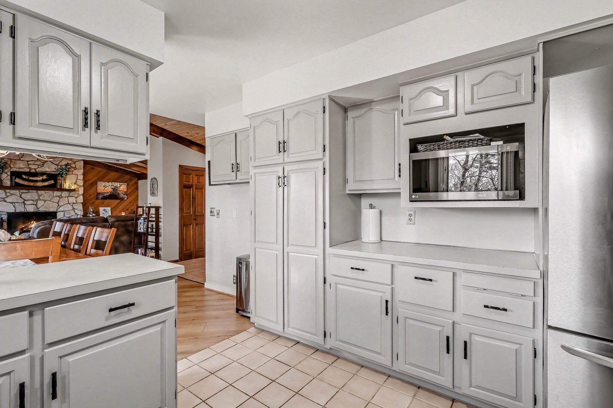 1437 Brookwood Drive Norton Shores MI 49441