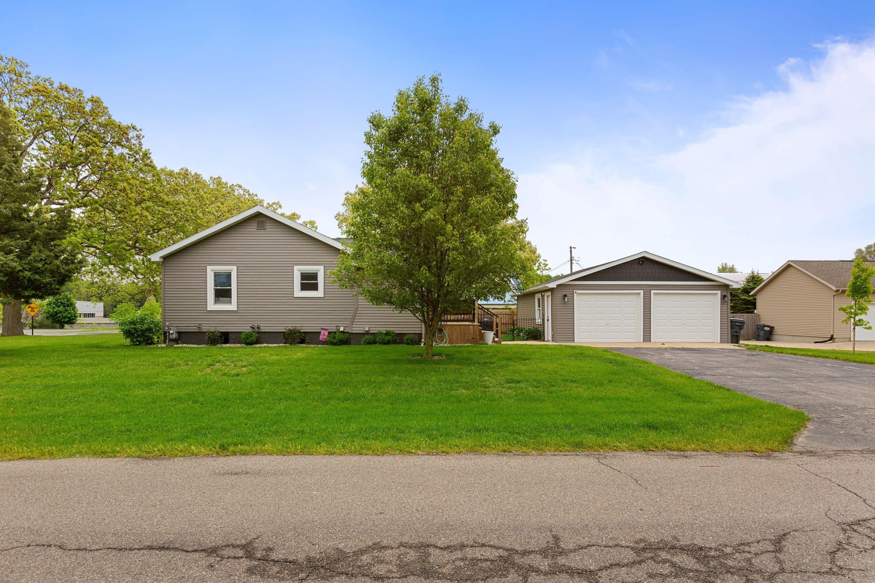 2366 W Glenlord Road Stevensville MI 49127