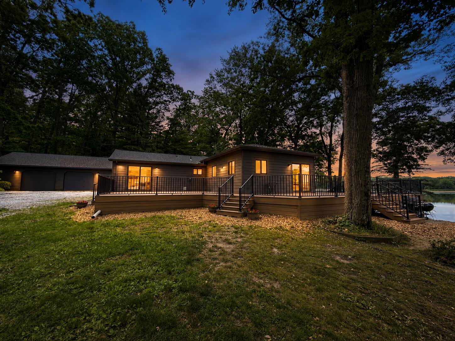 27661 Pine Lake Street Edwardsburg MI 49112