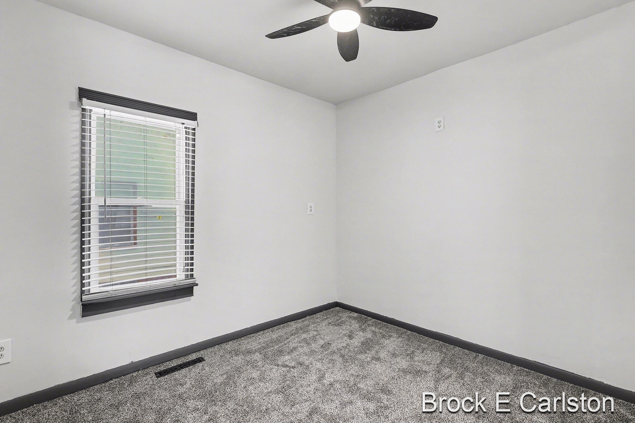 2614 Riordan Street Muskegon MI 49444