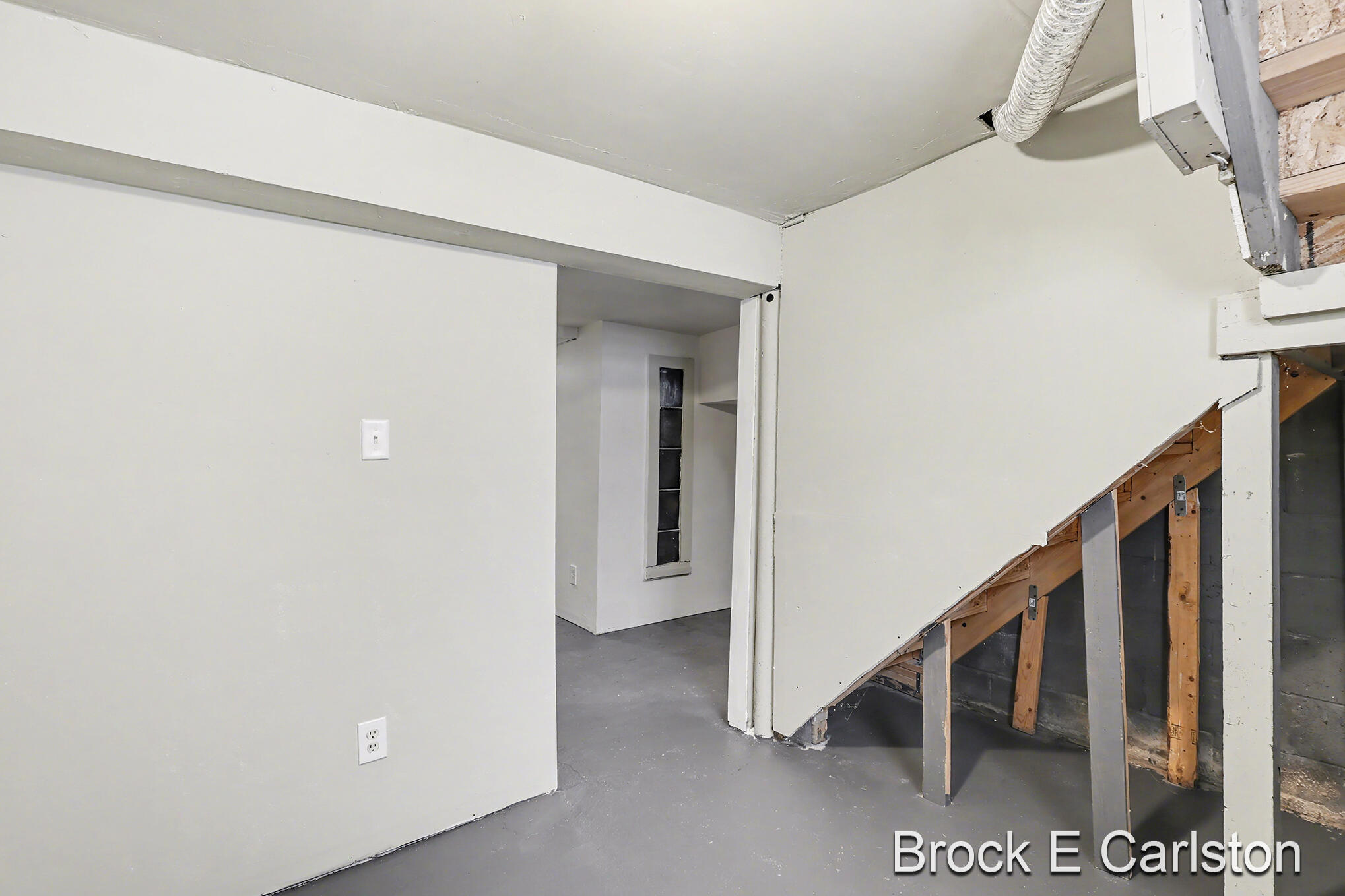 2614 Riordan Street Muskegon MI 49444