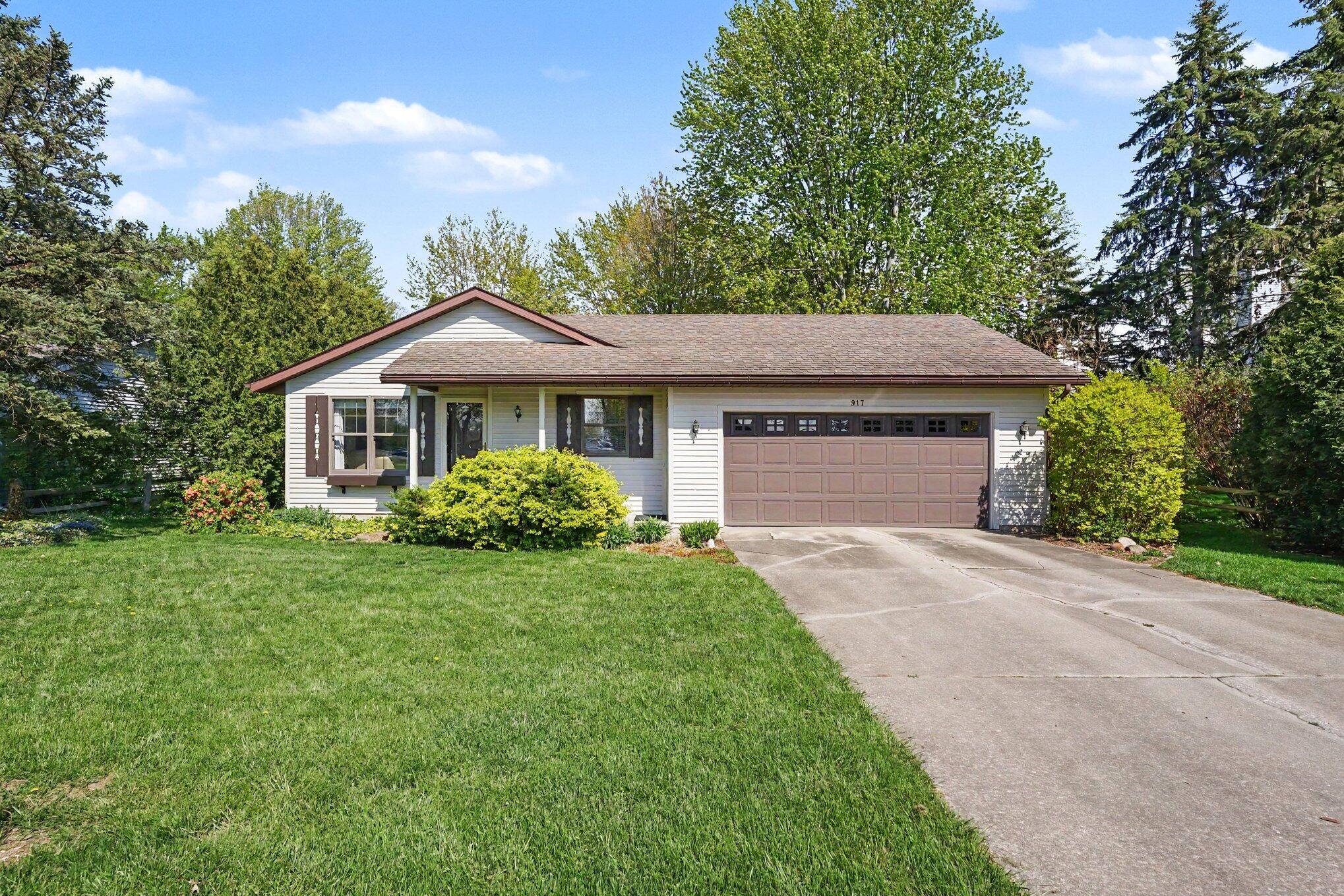 917 Ottawa Avenue Holland MI 49423