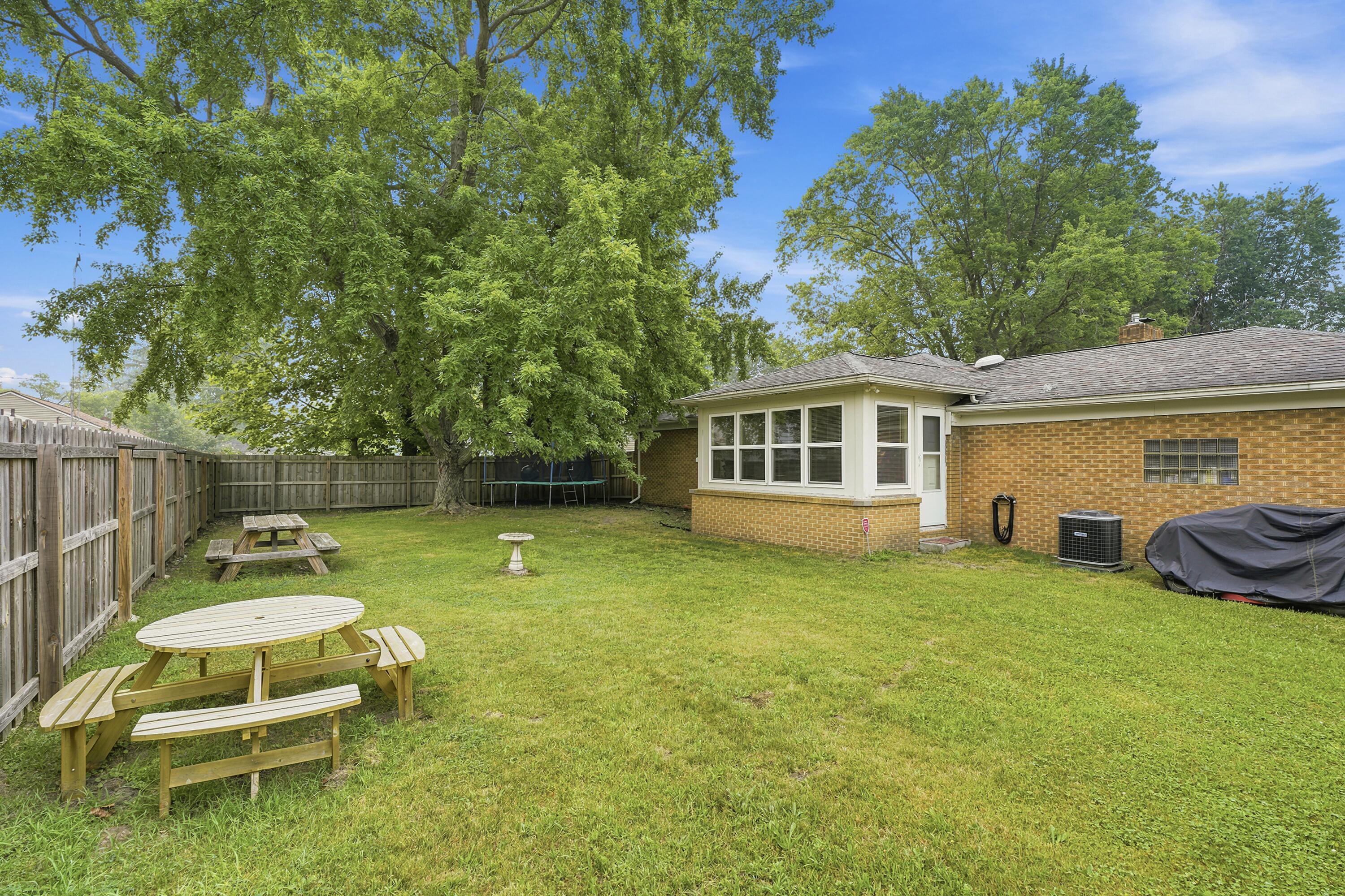 179 Clardelle Avenue Benton Harbor MI 49022