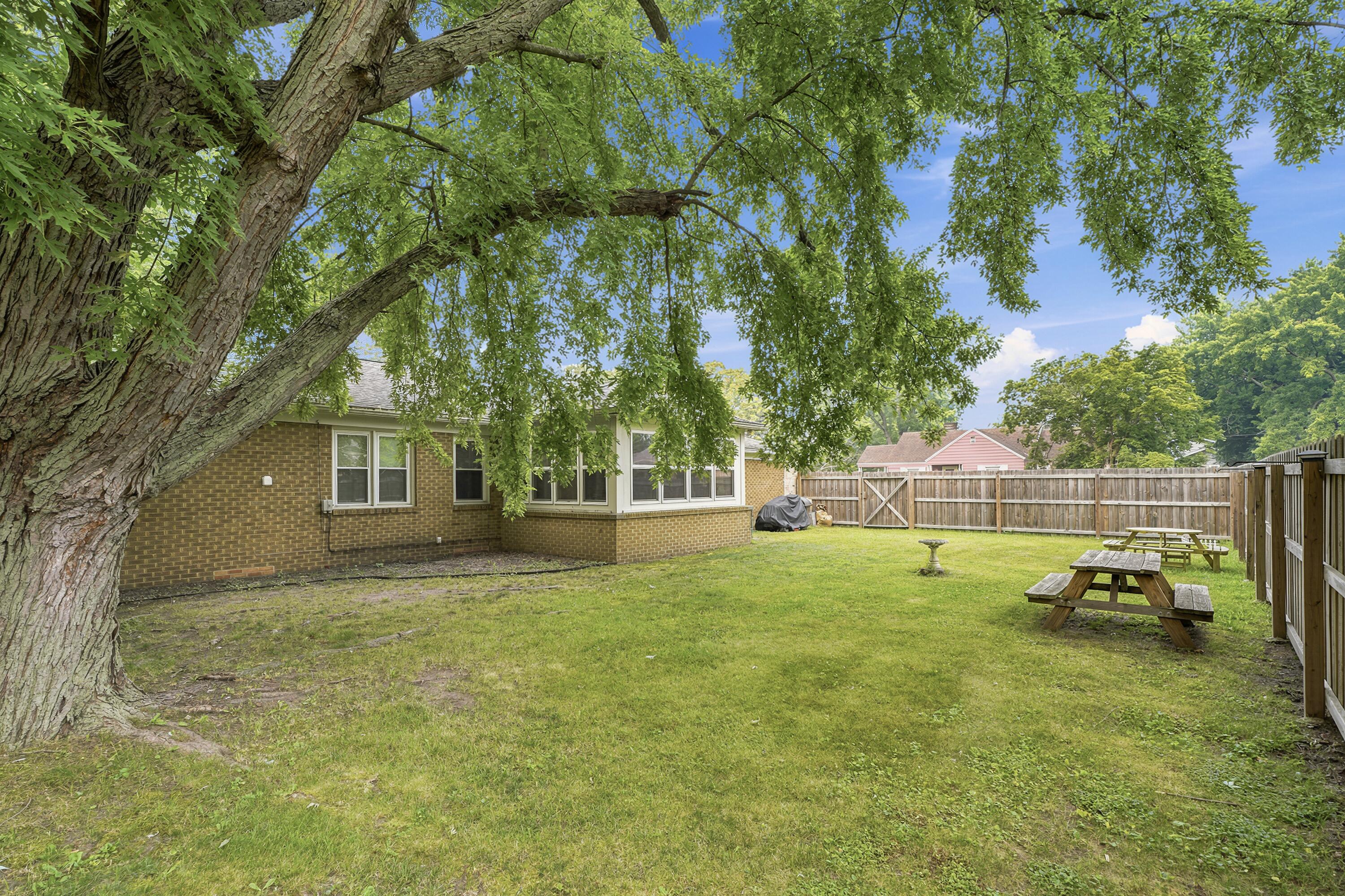 179 Clardelle Avenue Benton Harbor MI 49022
