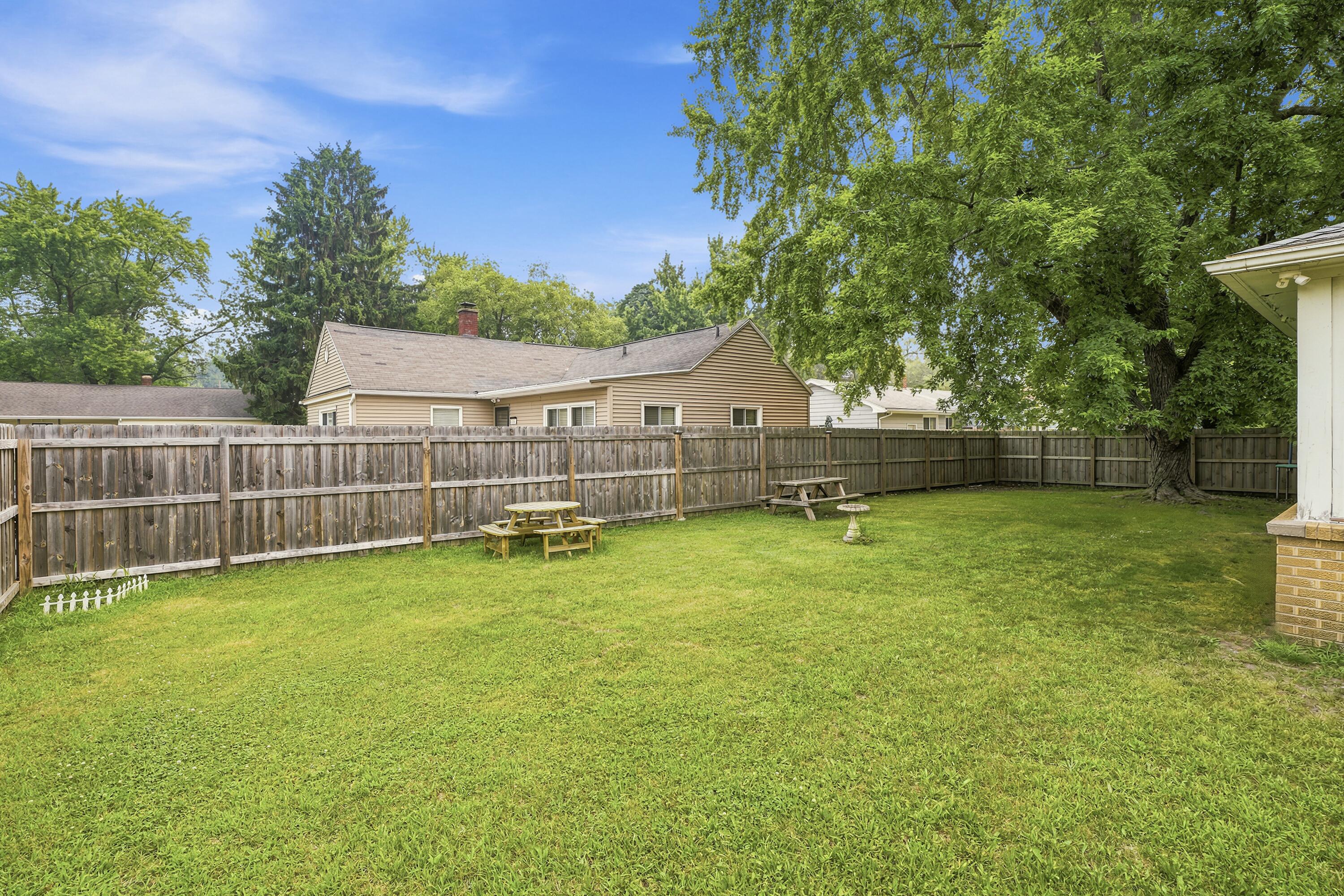 179 Clardelle Avenue Benton Harbor MI 49022