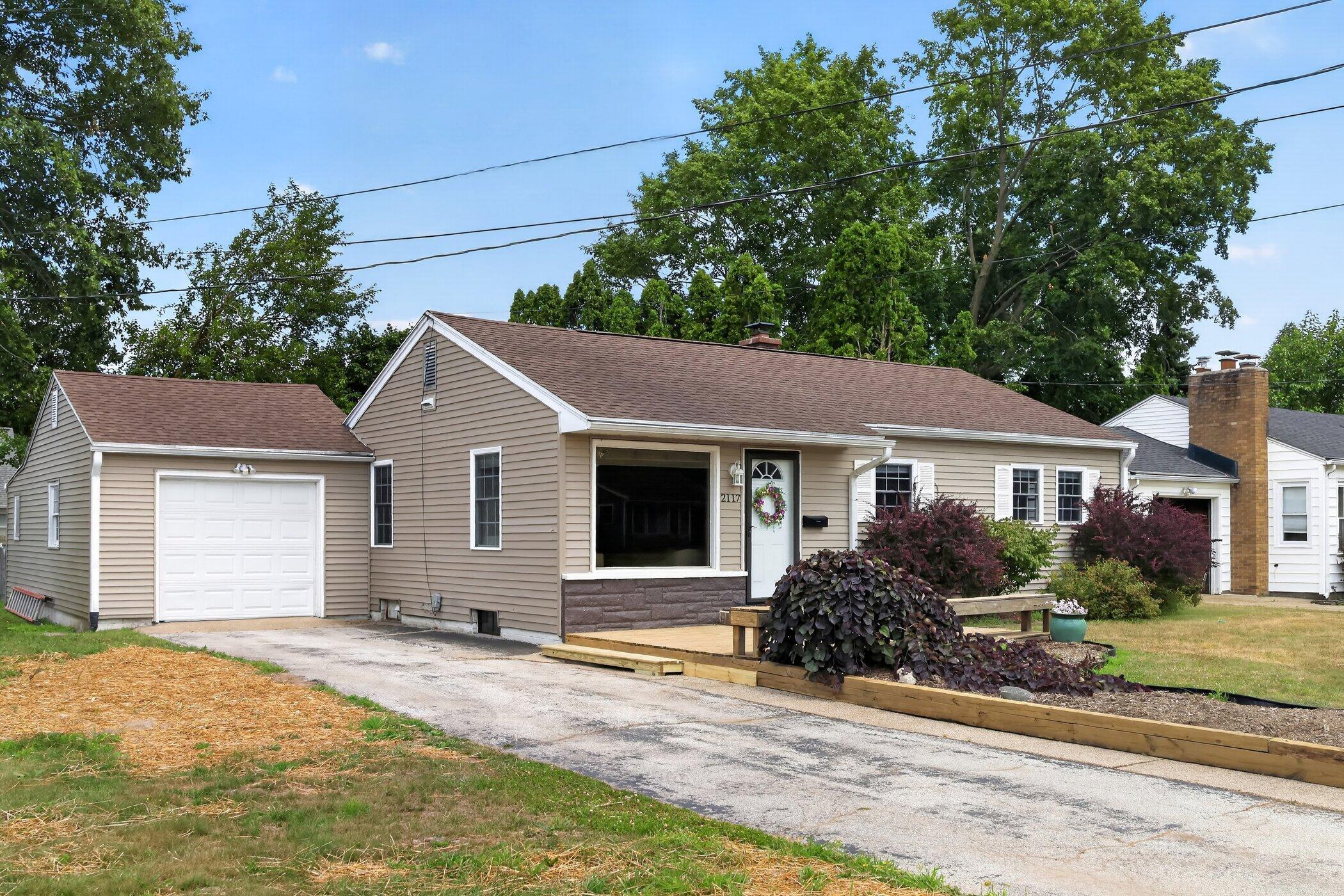 2117 Dorchester Avenue Kalamazoo MI 49001
