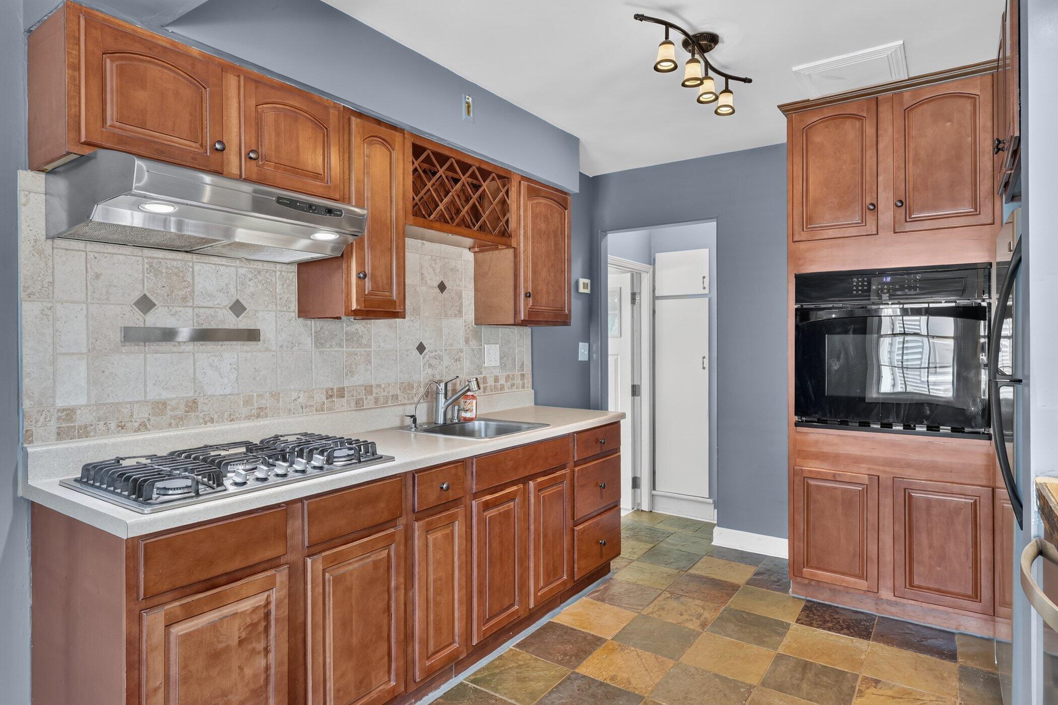 2117 Dorchester Avenue Kalamazoo MI 49001