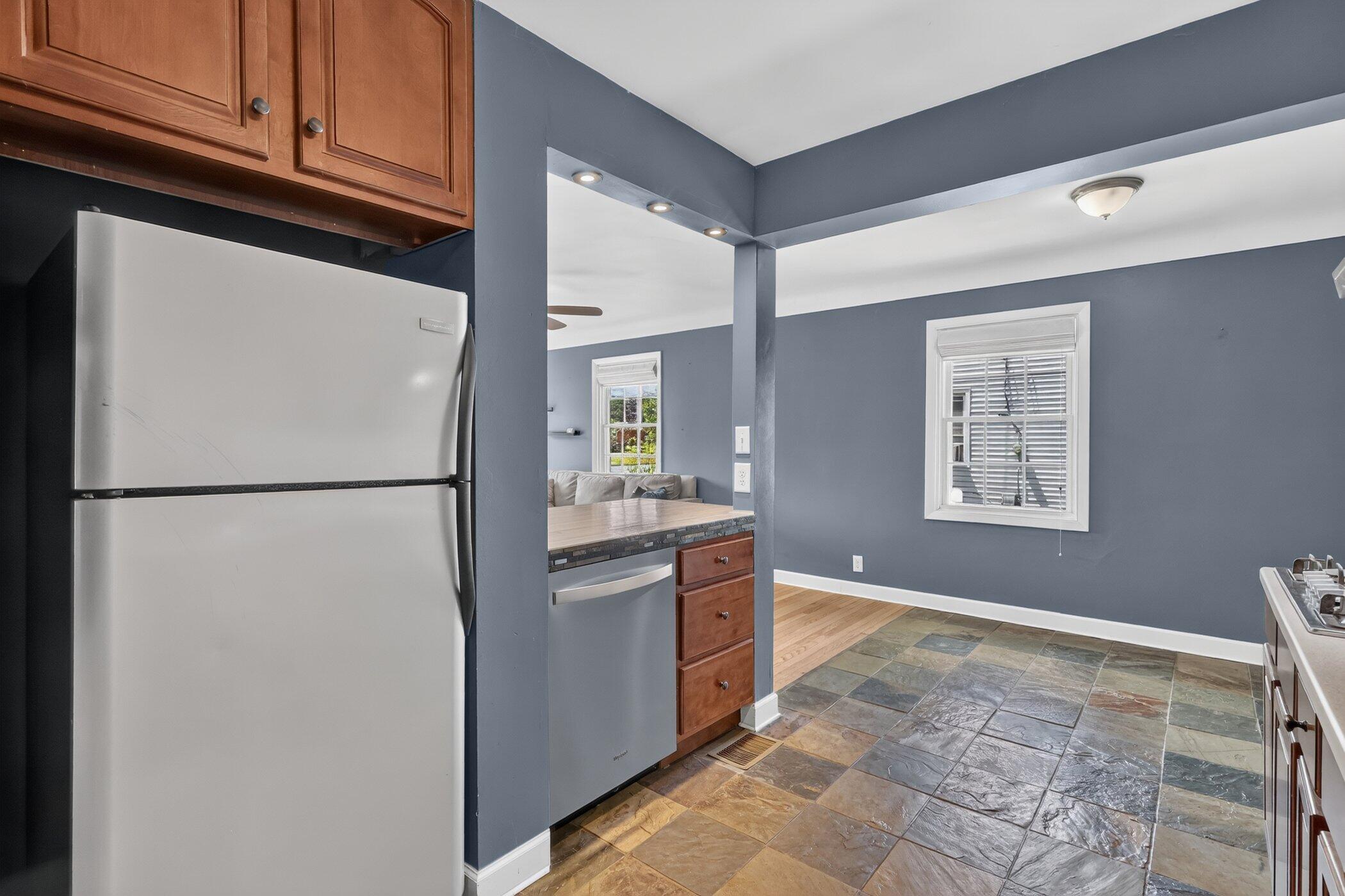 2117 Dorchester Avenue Kalamazoo MI 49001