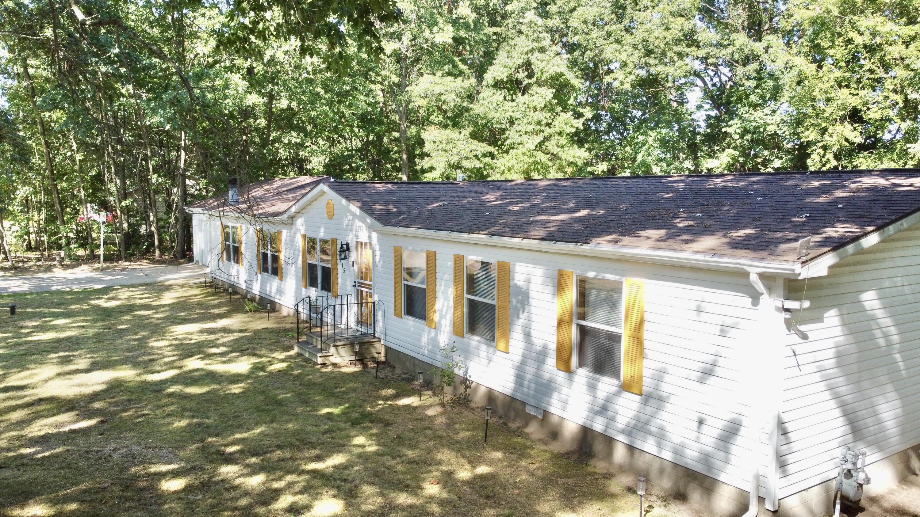 4245 Echo Road Benton Harbor MI 49022