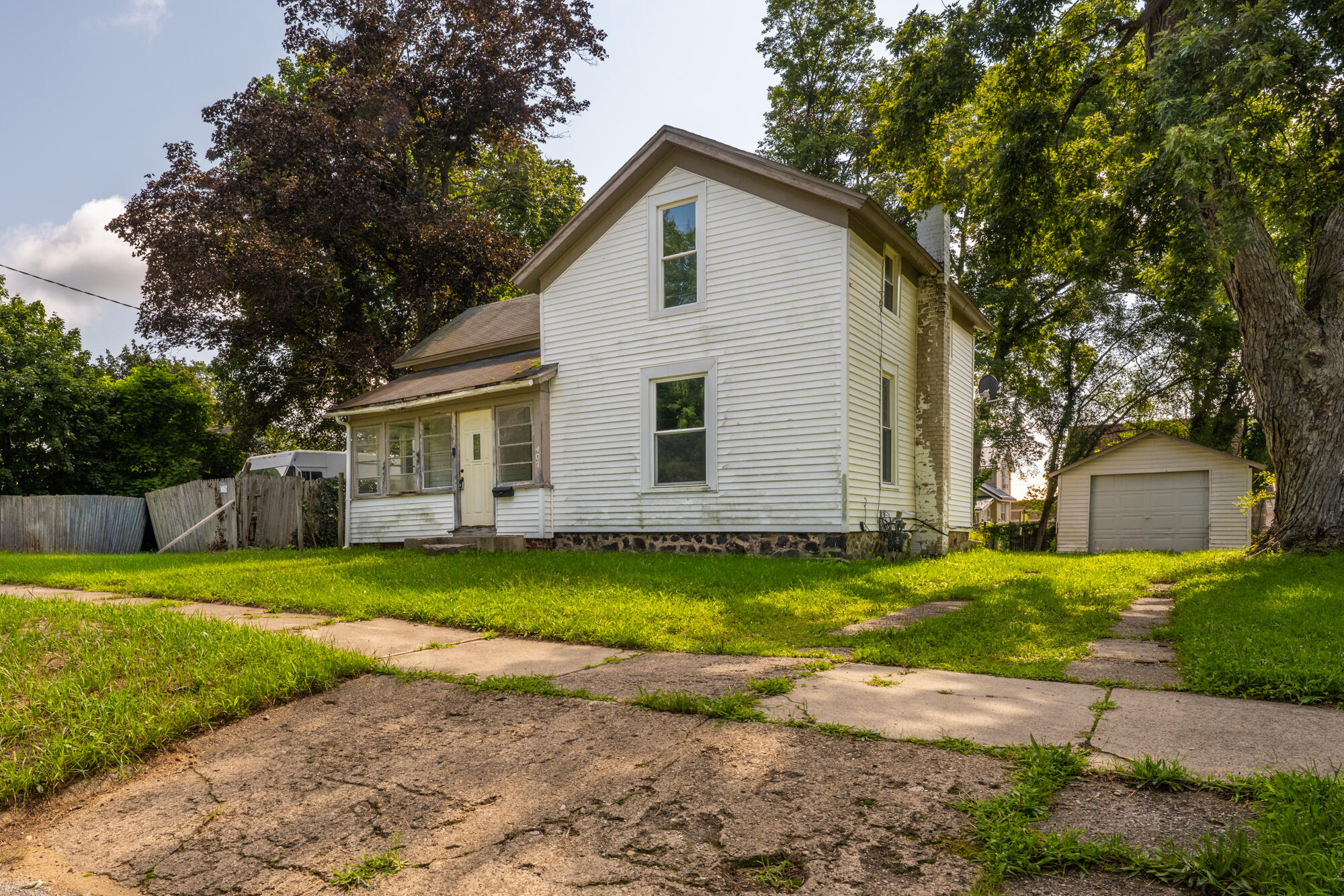 407 Michigan Avenue Dowagiac MI 49047