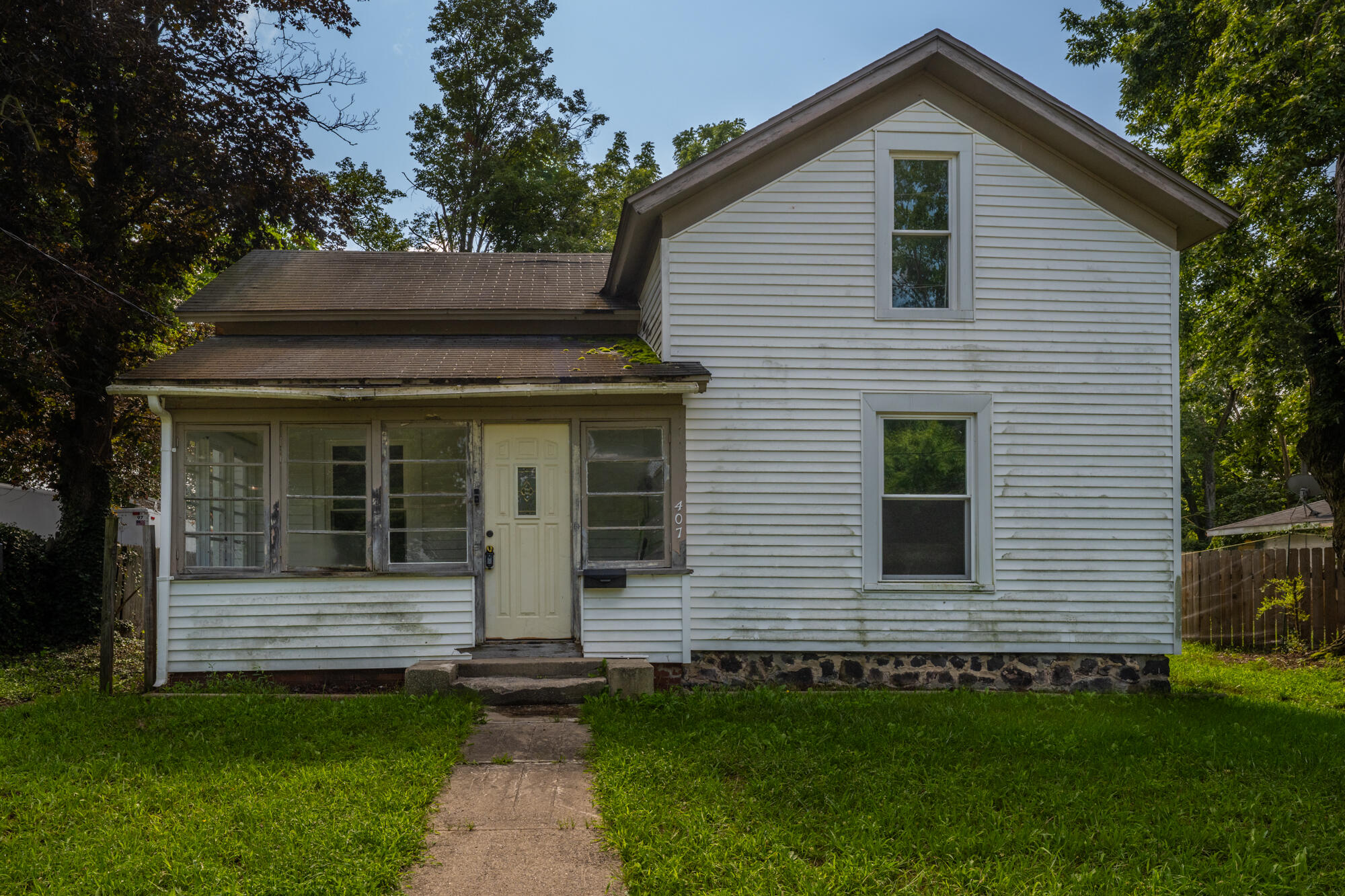 407 Michigan Avenue Dowagiac MI 49047