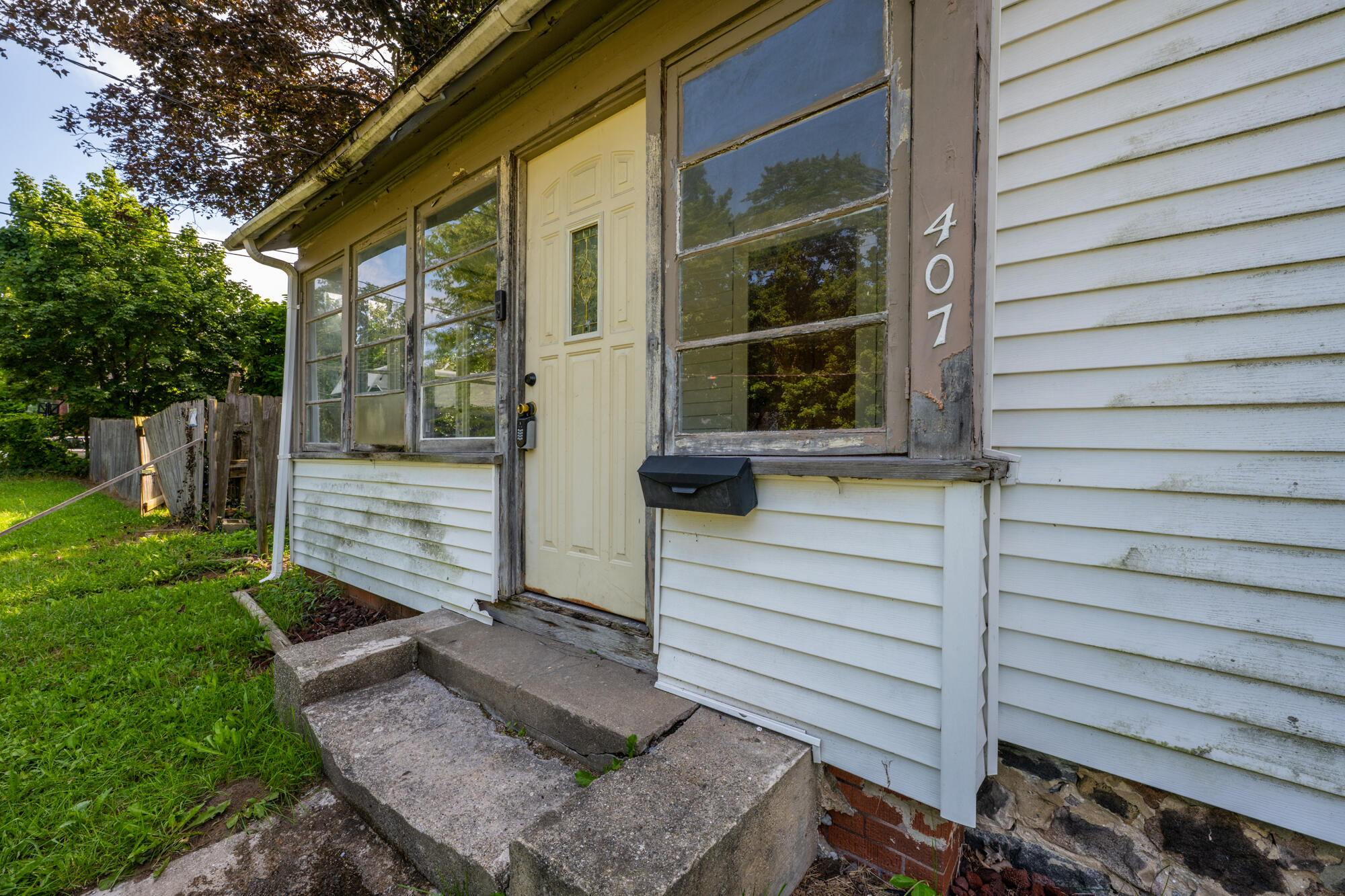 407 Michigan Avenue Dowagiac MI 49047