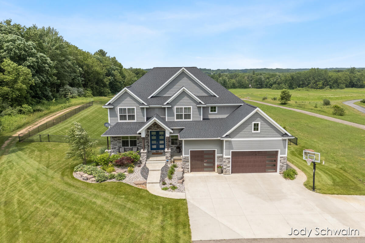 3619 12 Mile Road NE Rockford MI 49341
