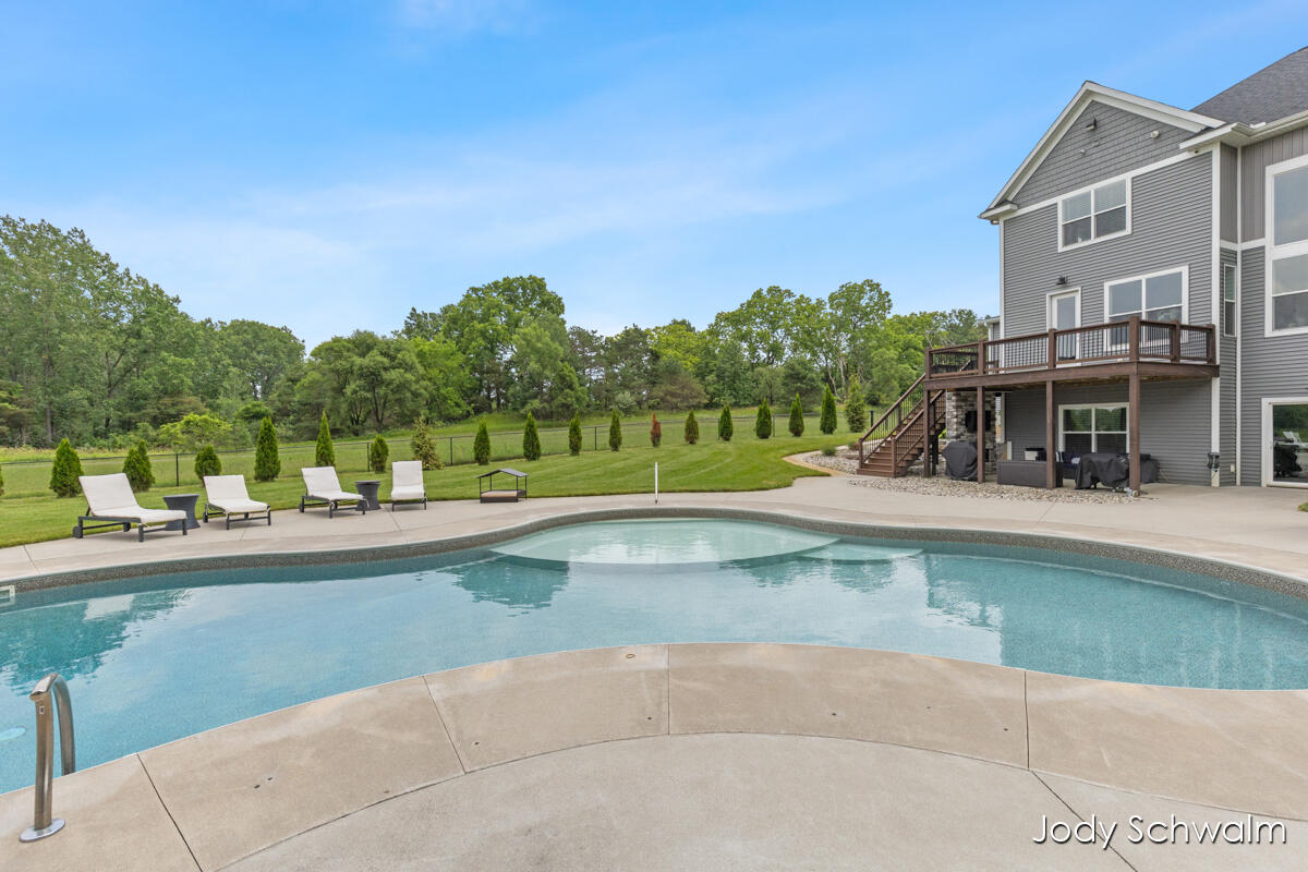 3619 12 Mile Road NE Rockford MI 49341