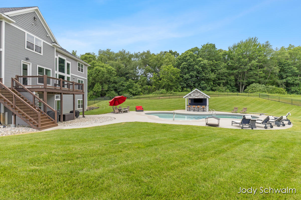 3619 12 Mile Road NE Rockford MI 49341