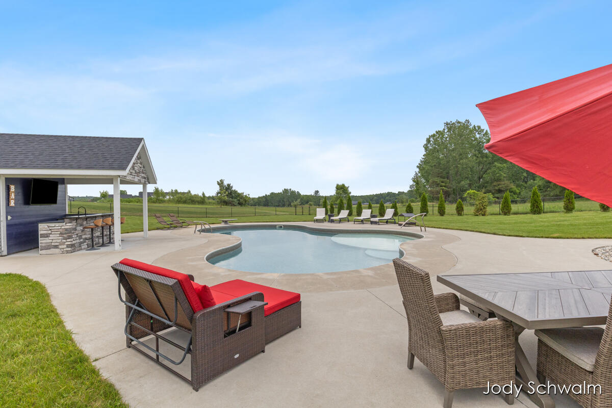 3619 12 Mile Road NE Rockford MI 49341