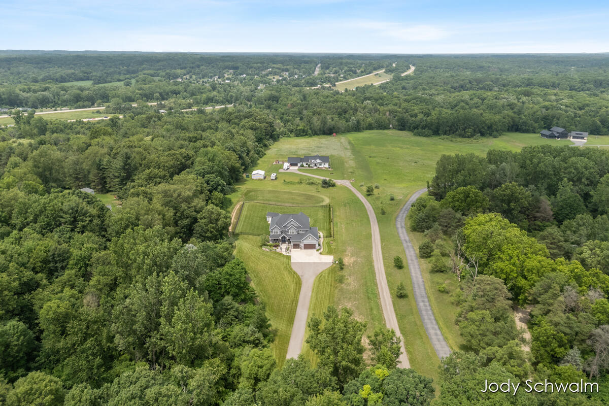 3619 12 Mile Road NE Rockford MI 49341