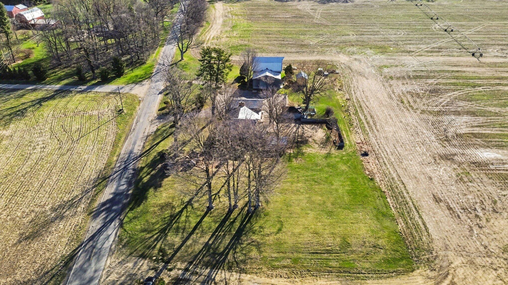 59379 Territorial Road Decatur MI 49045