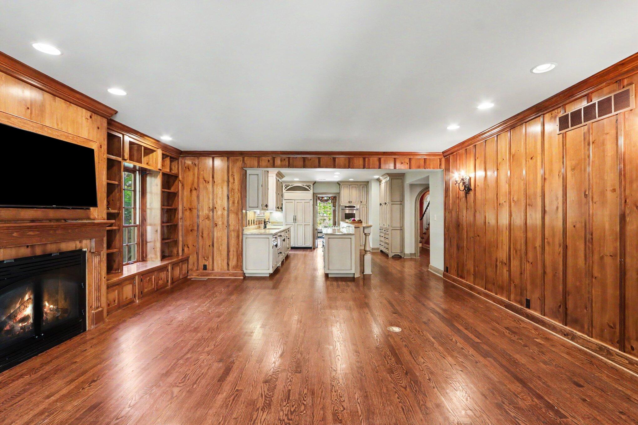 2203 Sheffield Drive Kalamazoo MI 49008
