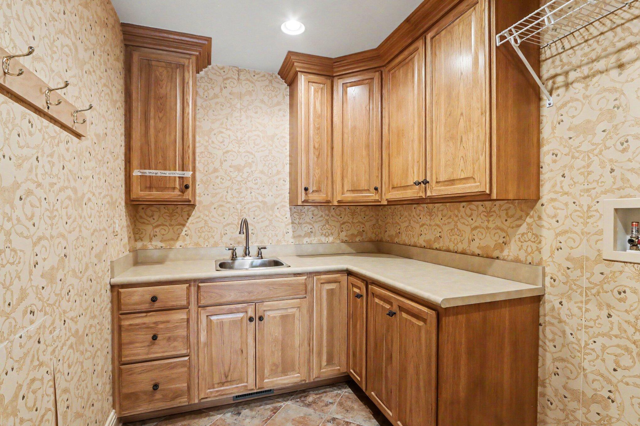 2203 Sheffield Drive Kalamazoo MI 49008