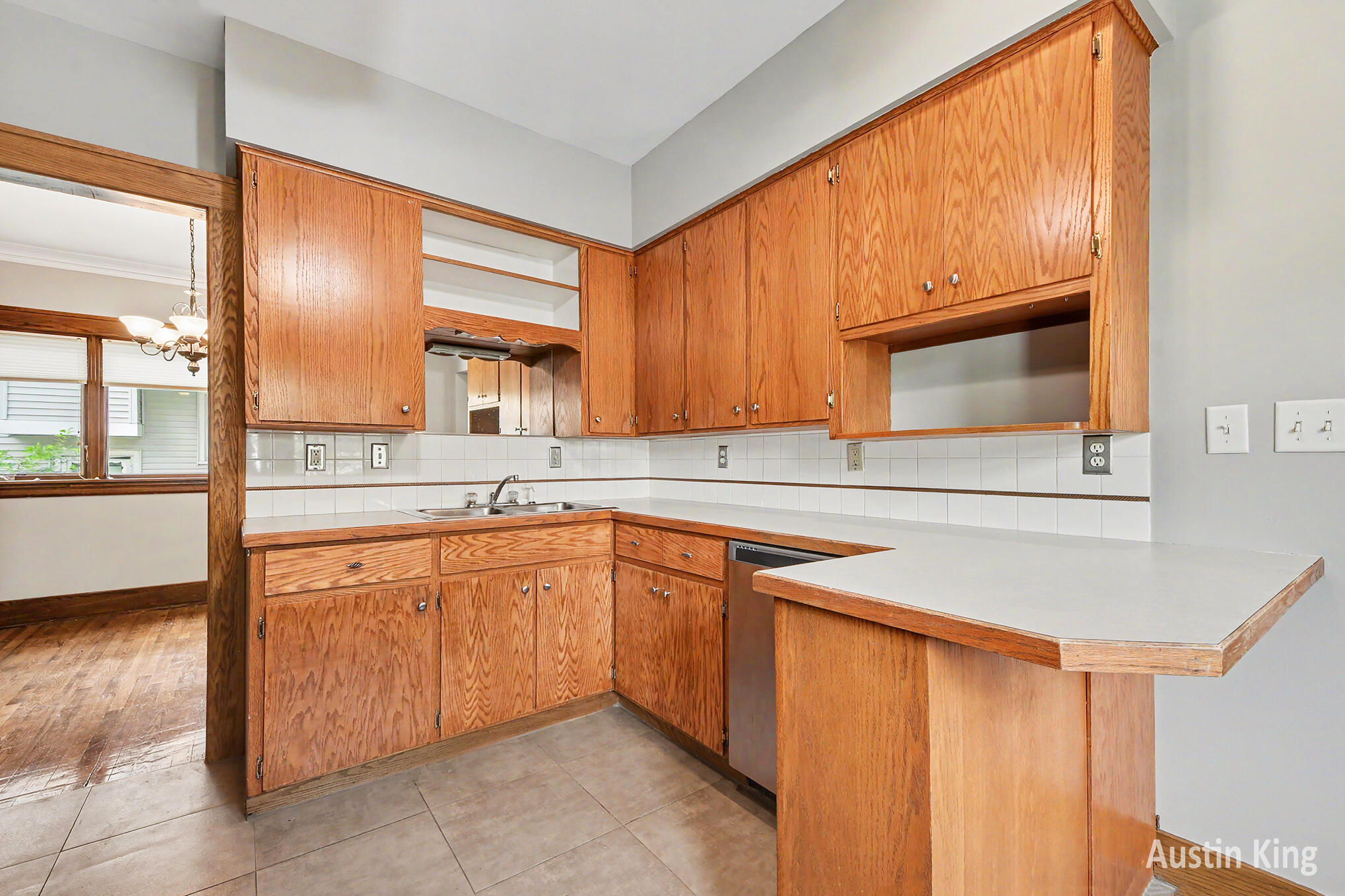 512 Curtis Street NE Grand Rapids MI 49505