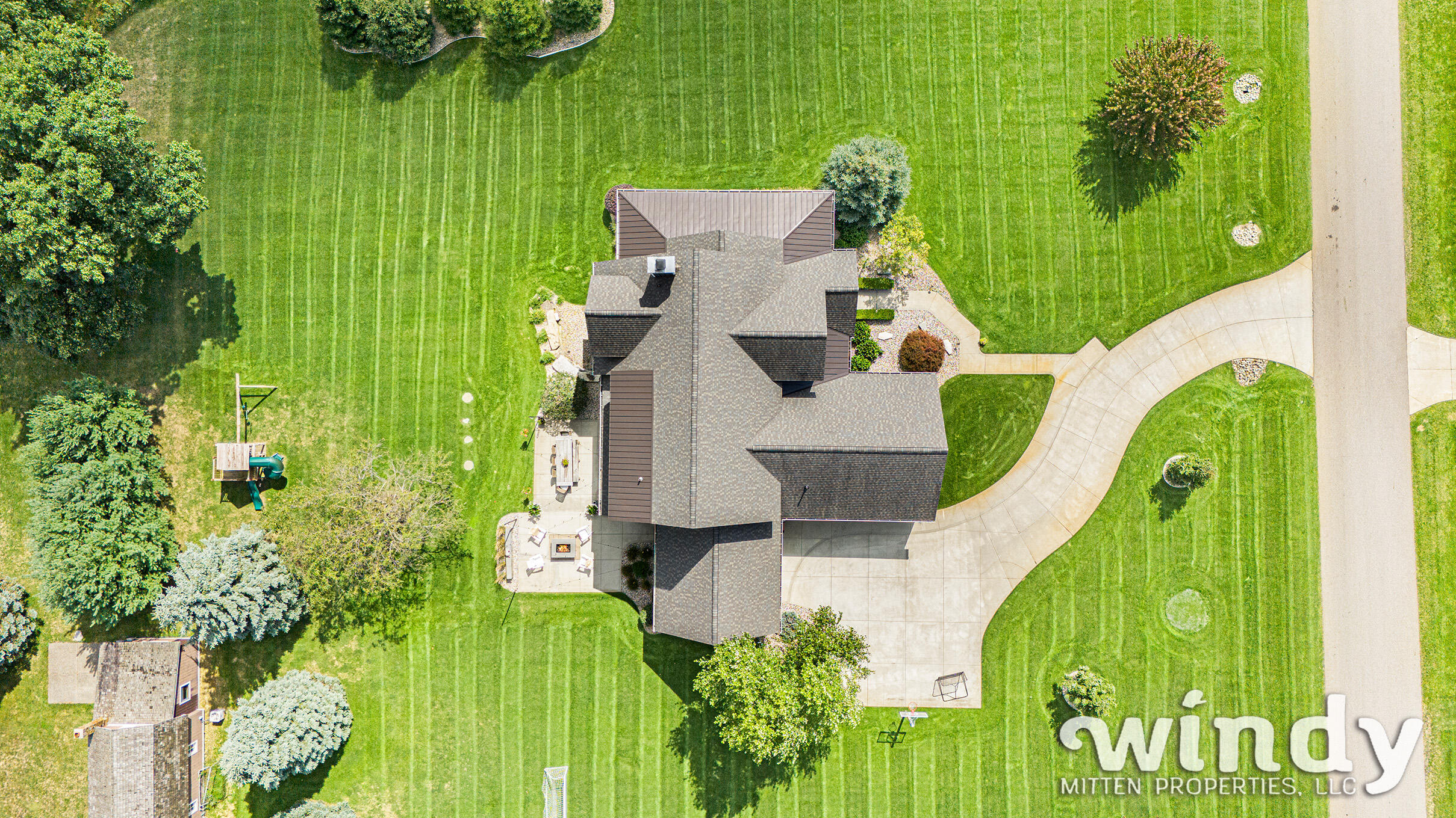 2828 Burwood Hill Drive Ada MI 49301