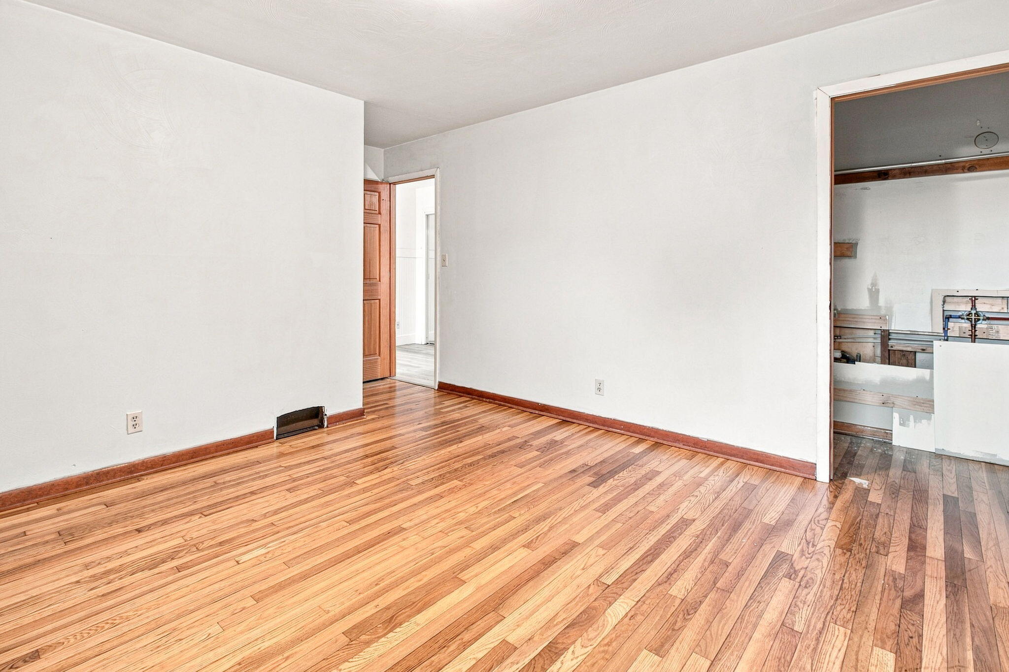 923 Bell Avenue New Buffalo MI 49117