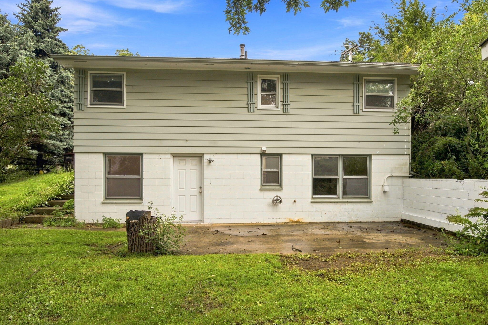 923 Bell Avenue New Buffalo MI 49117