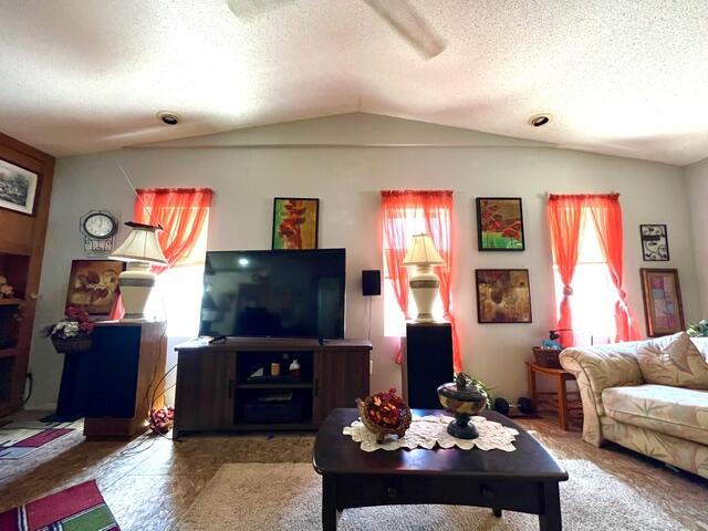 709 Oak Avenue Muskegon MI 49442