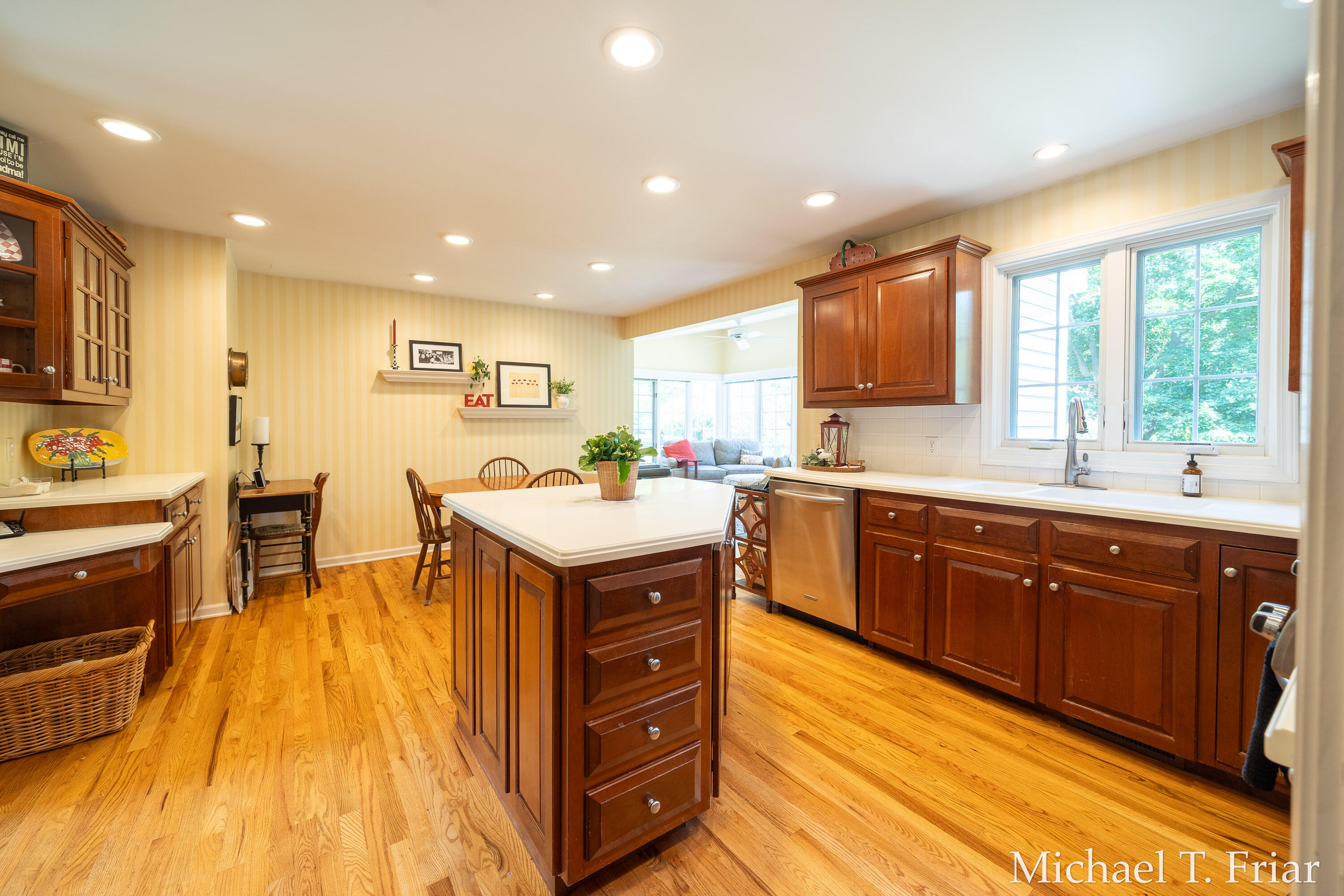6479 Ridgemont Drive SE Grand Rapids MI 49546