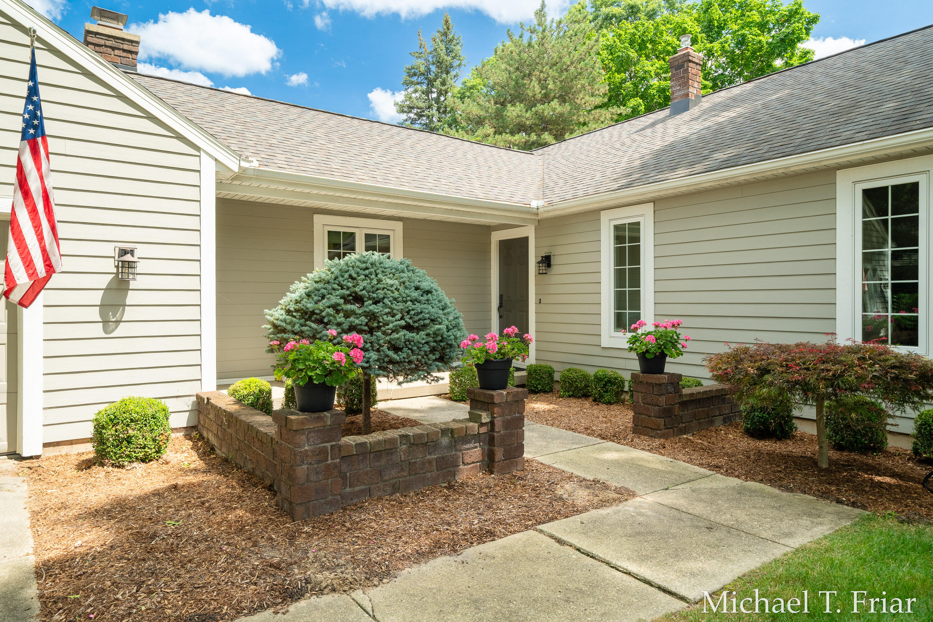 6479 Ridgemont Drive SE Grand Rapids MI 49546