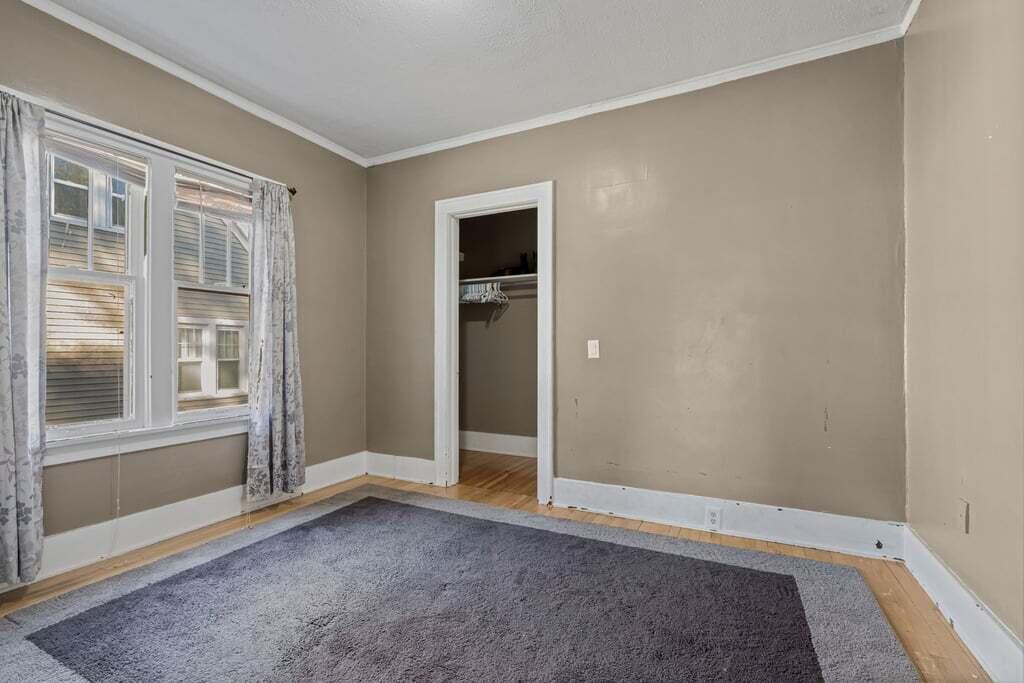 16 W 21st Street Holland MI 49423