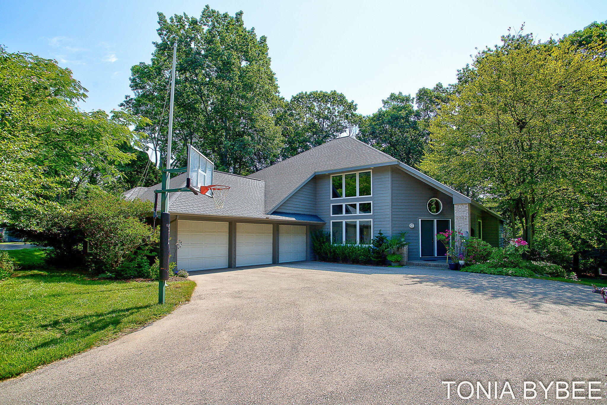 2302 Timberlee Drive Holland MI 49424