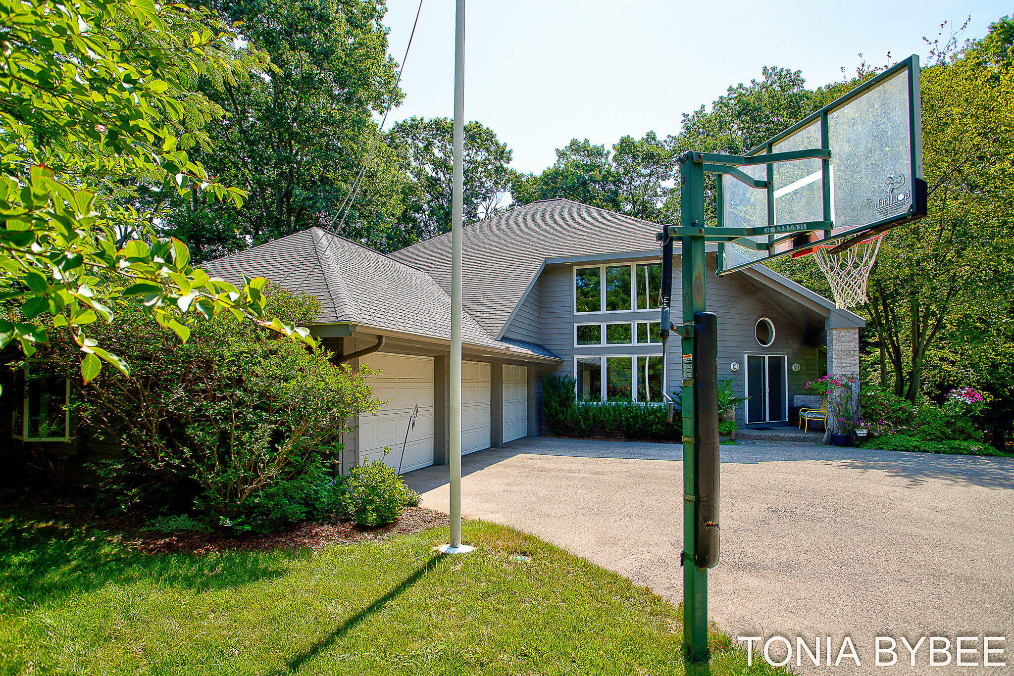 2302 Timberlee Drive Holland MI 49424