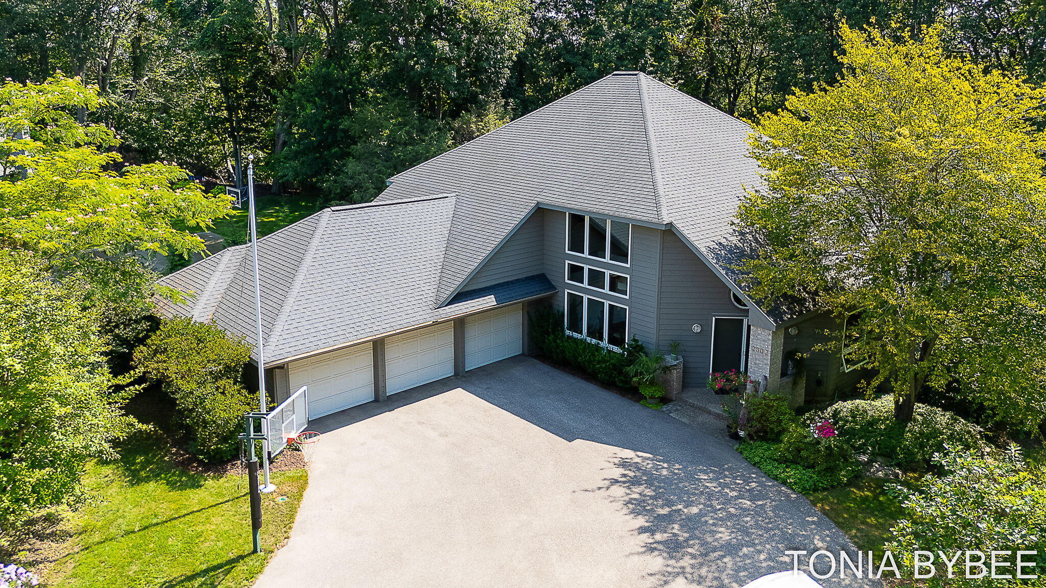 2302 Timberlee Drive Holland MI 49424
