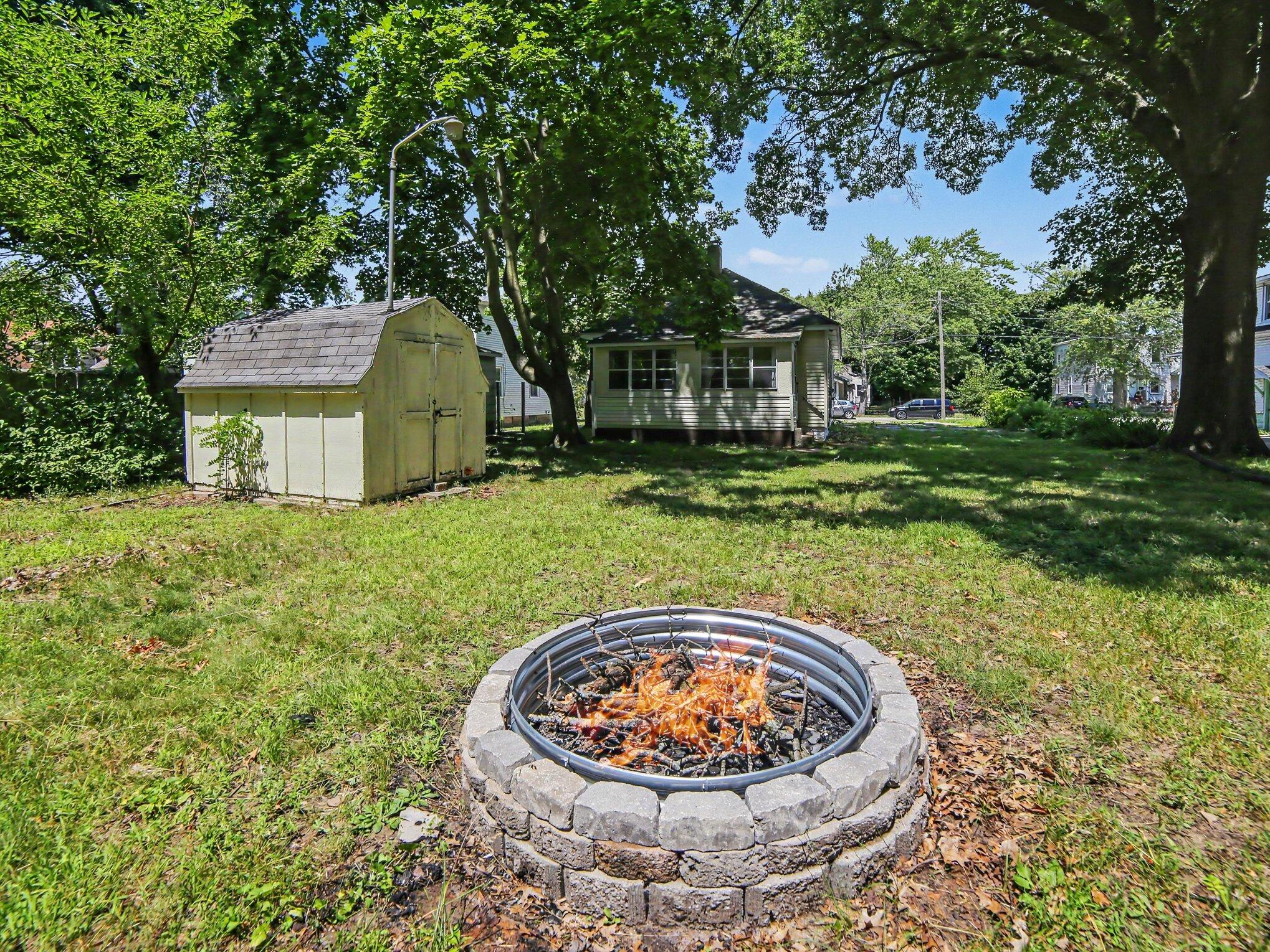 837 W Southern Avenue Muskegon MI 49441