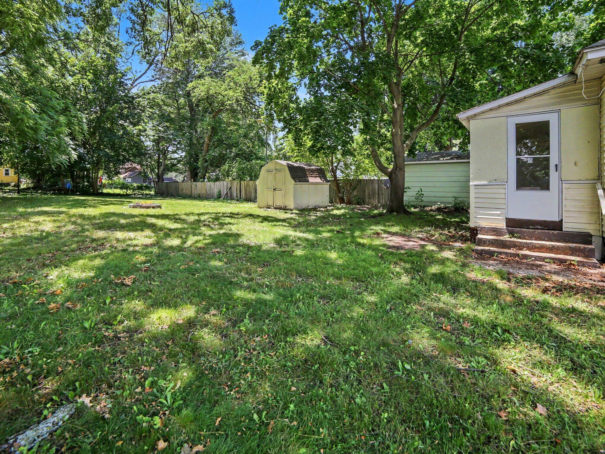 837 W Southern Avenue Muskegon MI 49441