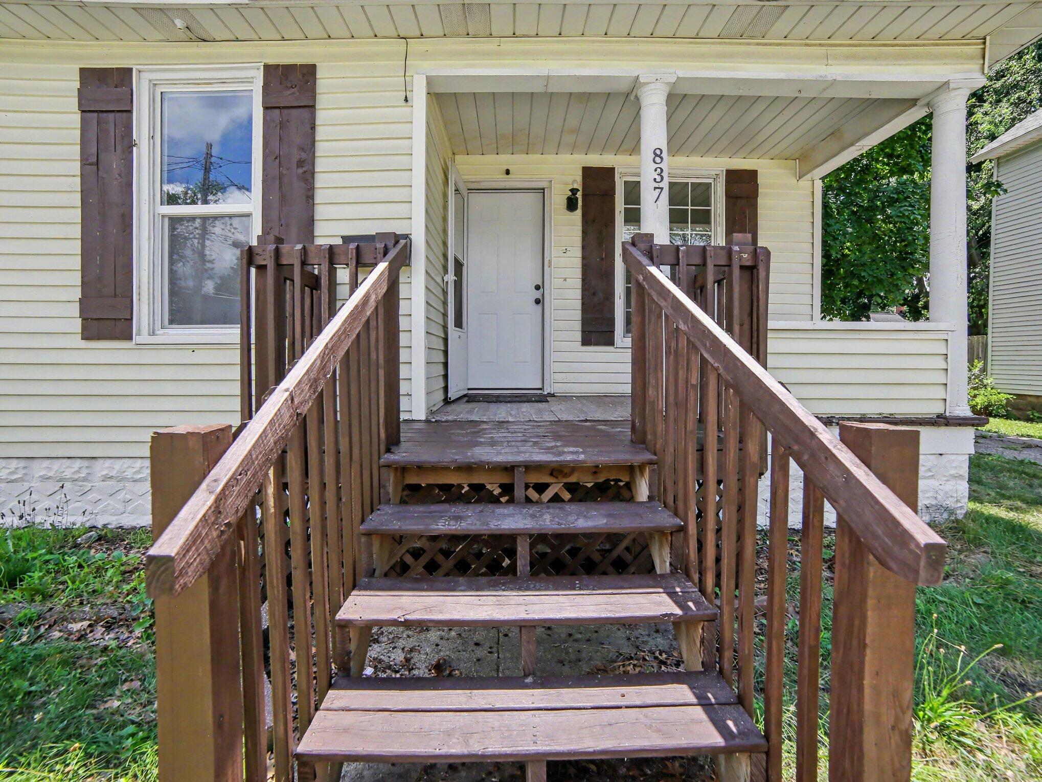 837 W Southern Avenue Muskegon MI 49441