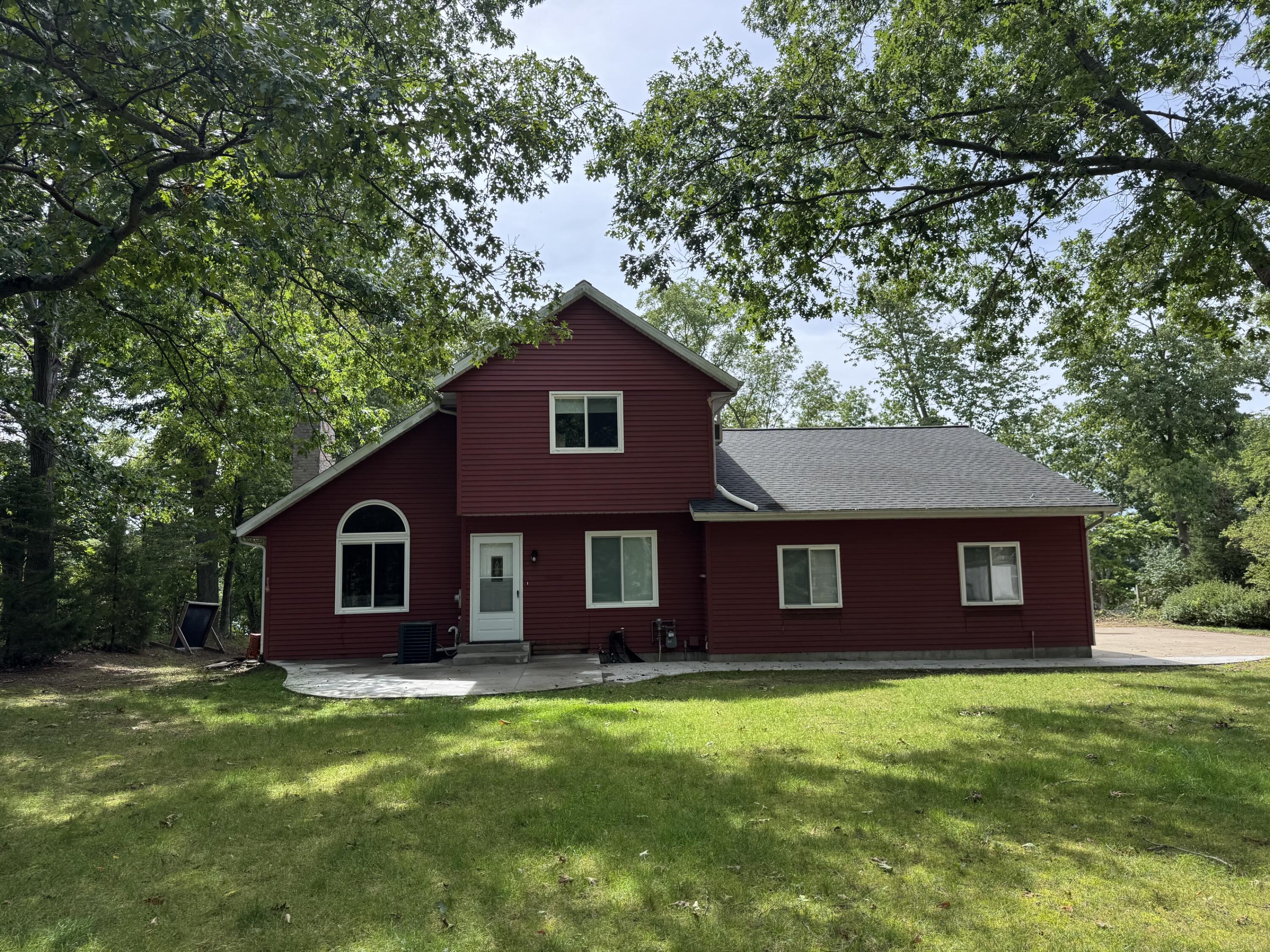 3656 118th Avenue Allegan MI 49010