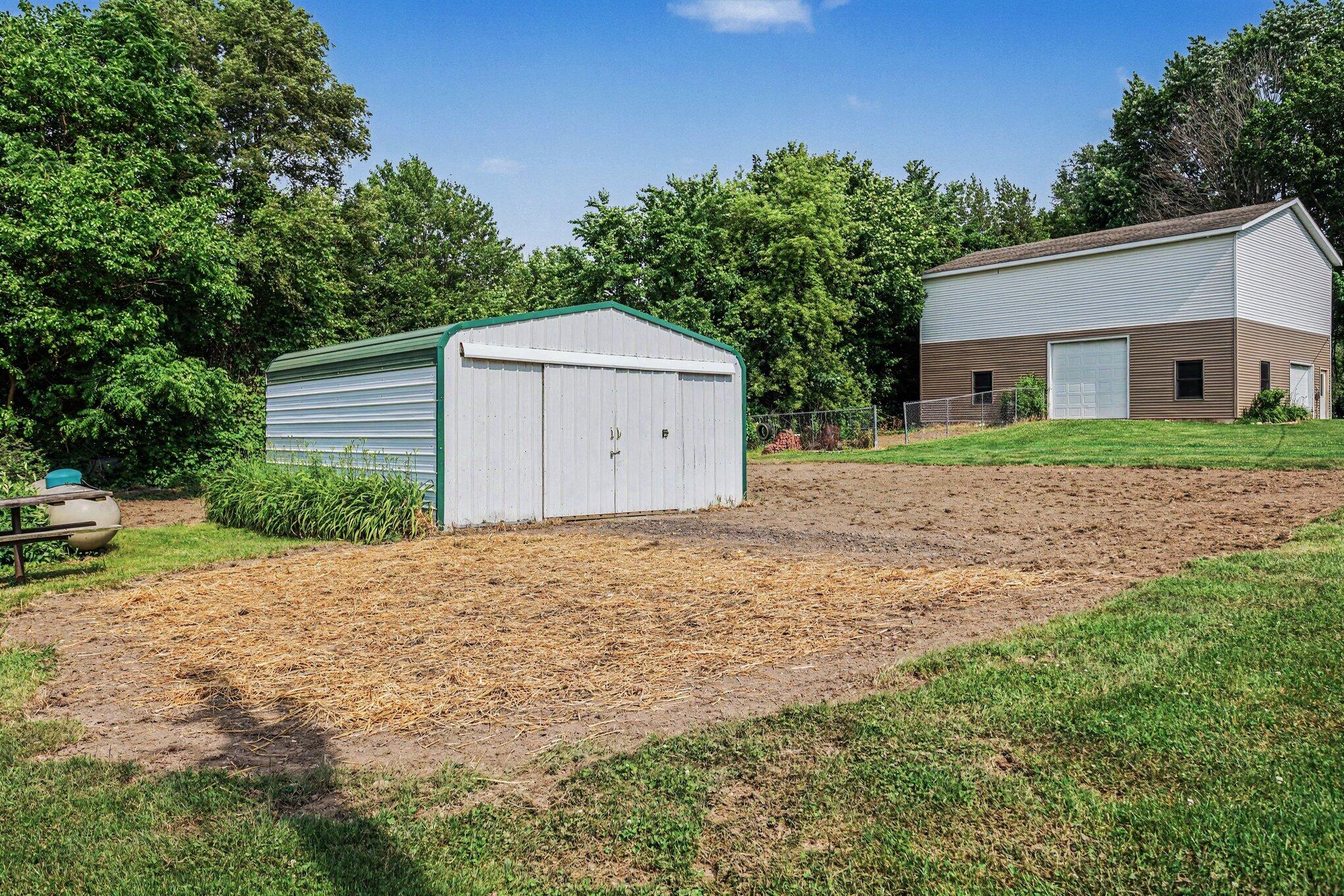 69728 Calvin Center Road Cassopolis MI 49031