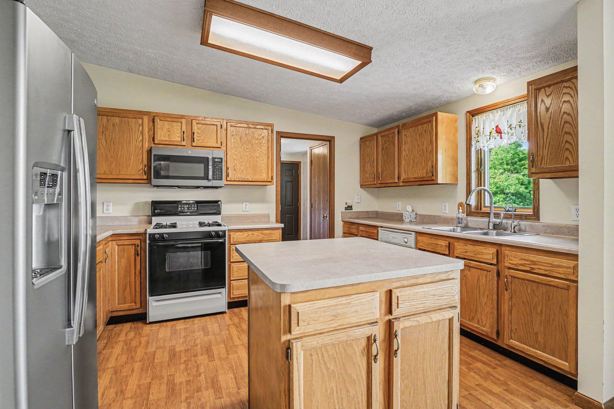 69728 Calvin Center Road Cassopolis MI 49031