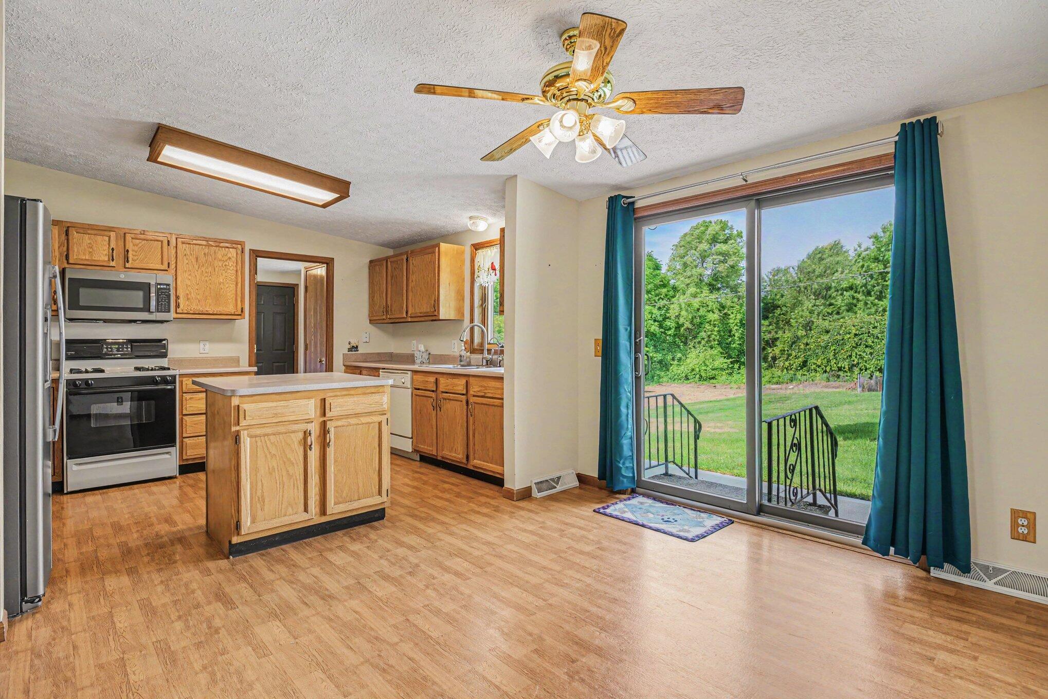 69728 Calvin Center Road Cassopolis MI 49031