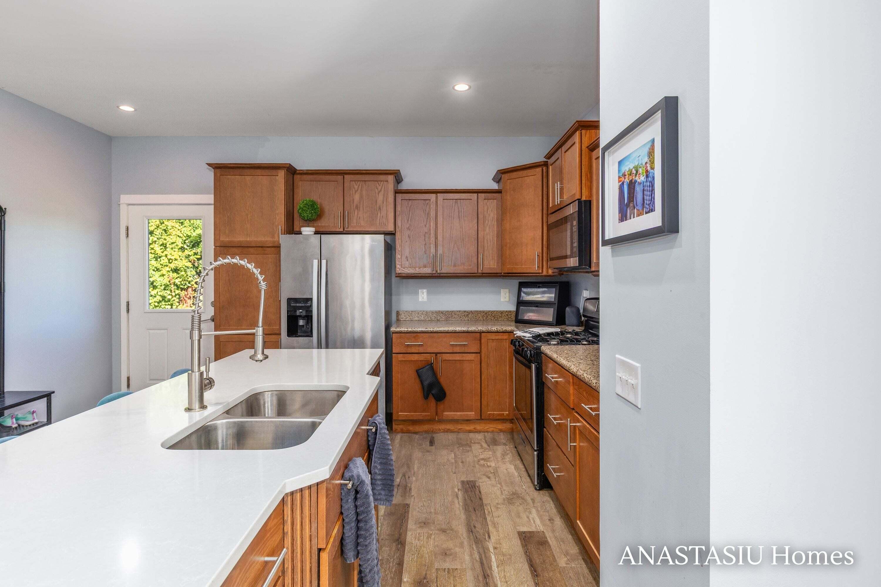 735 Bates Street SE Grand Rapids MI 49503