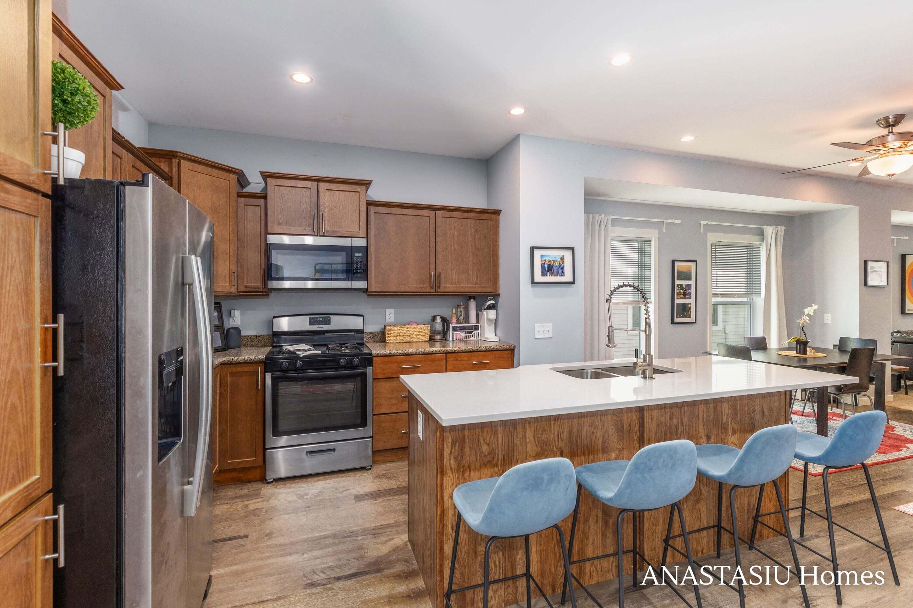 735 Bates Street SE Grand Rapids MI 49503