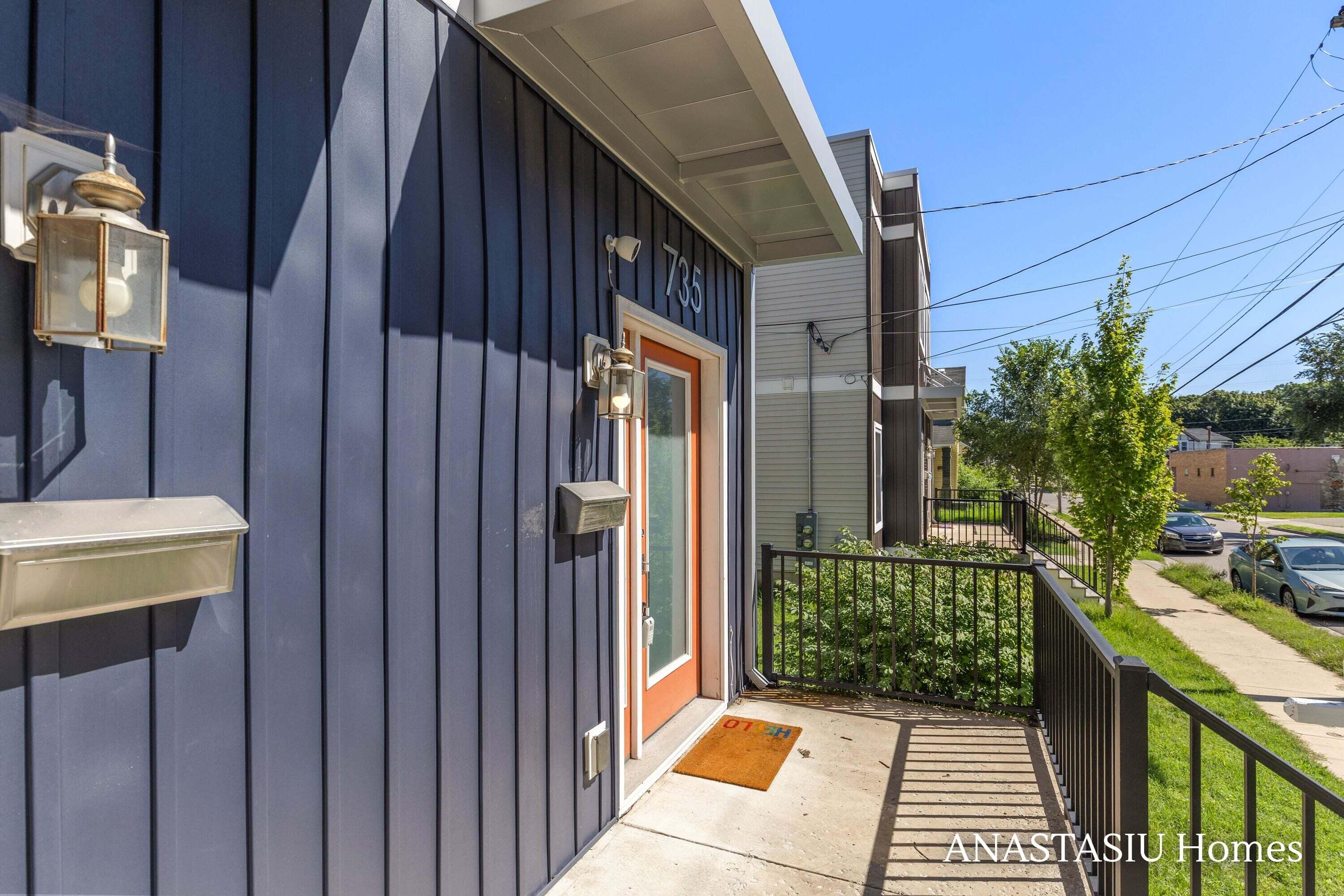 735 Bates Street SE Grand Rapids MI 49503