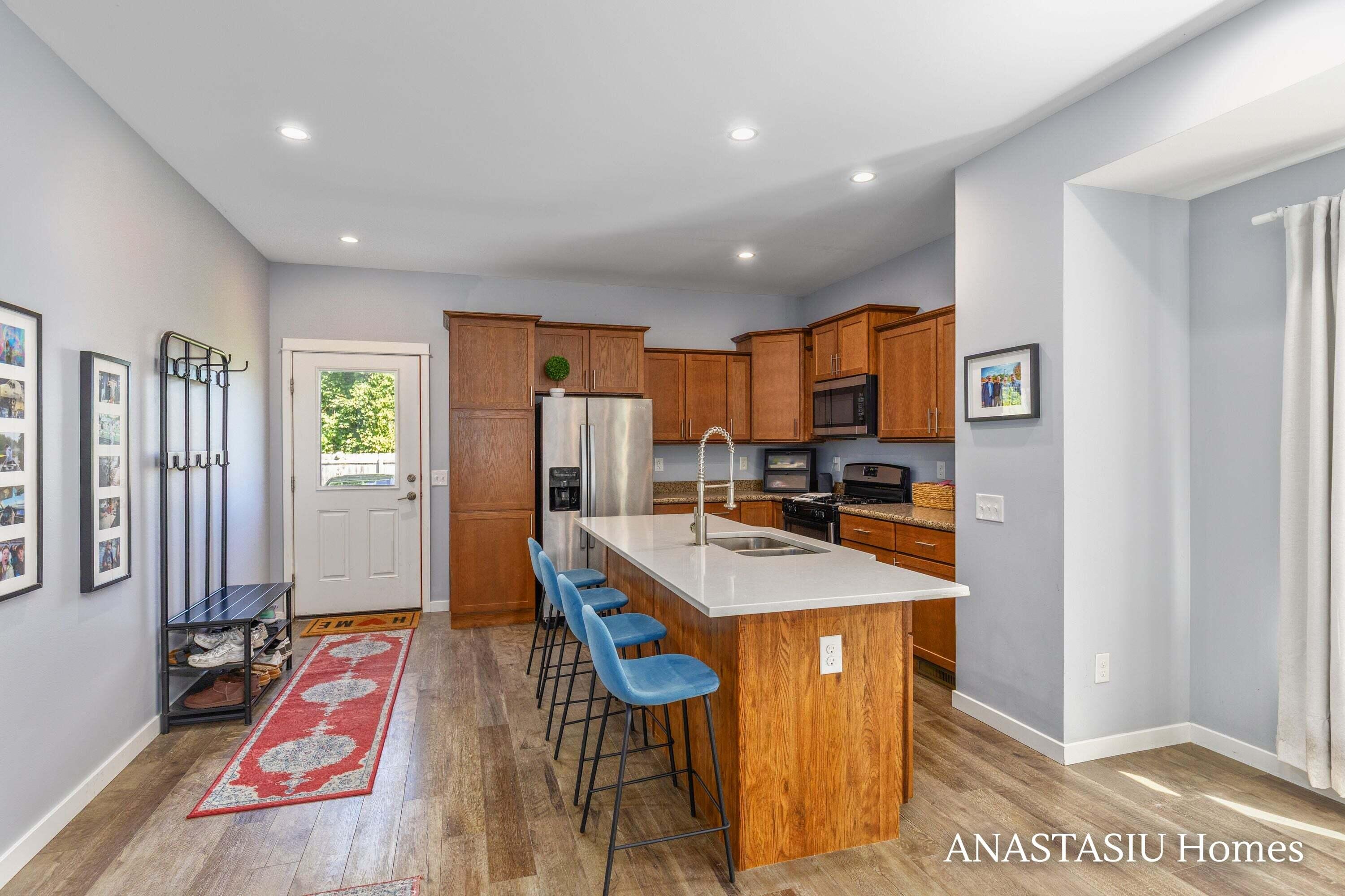 735 Bates Street SE Grand Rapids MI 49503