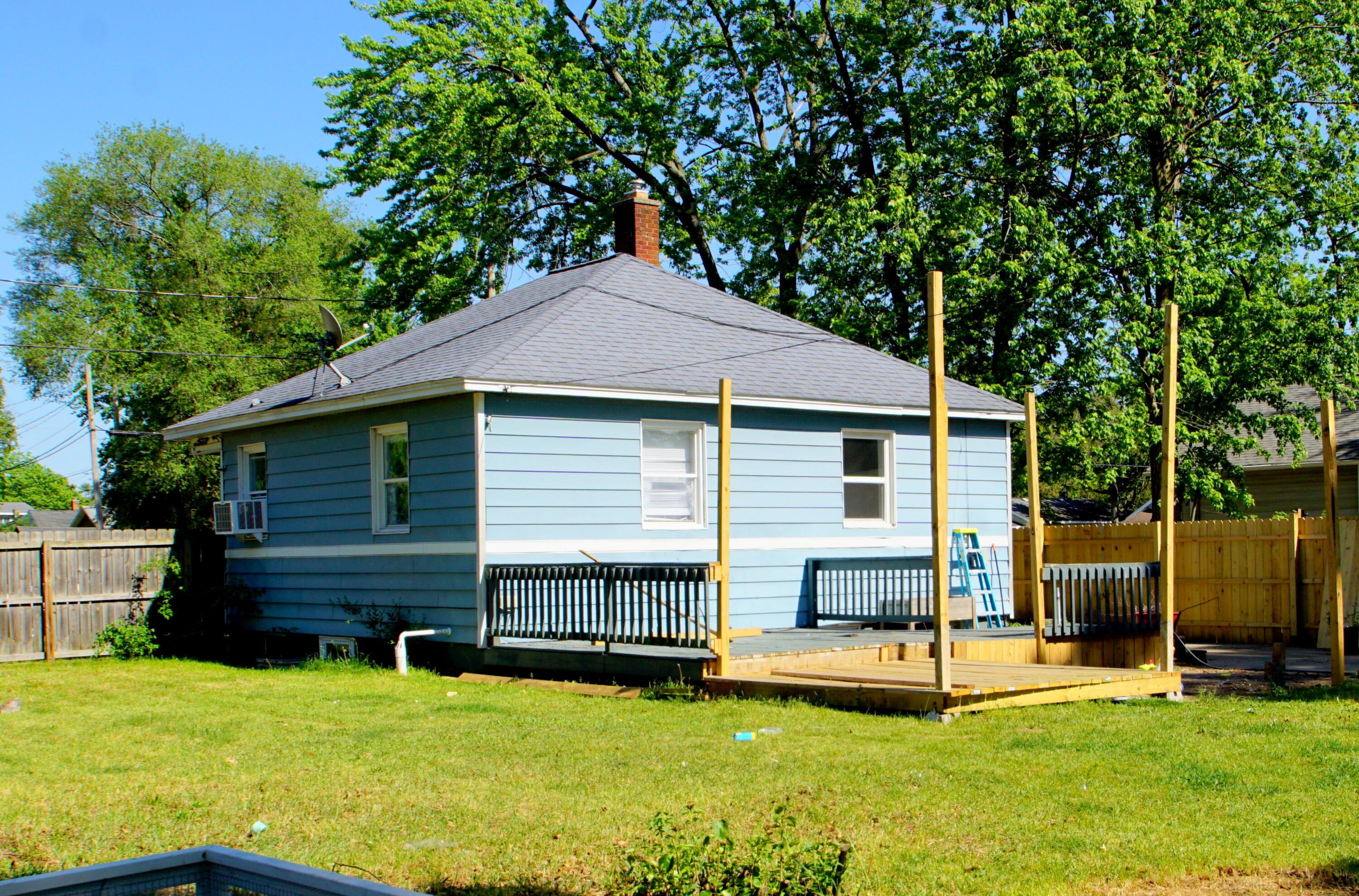 1719 Huizenga Street Muskegon MI 49442