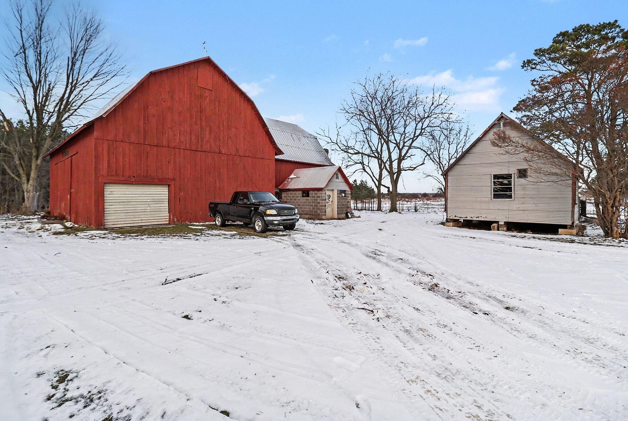 4646 N Anderson Road Ludington MI 49431
